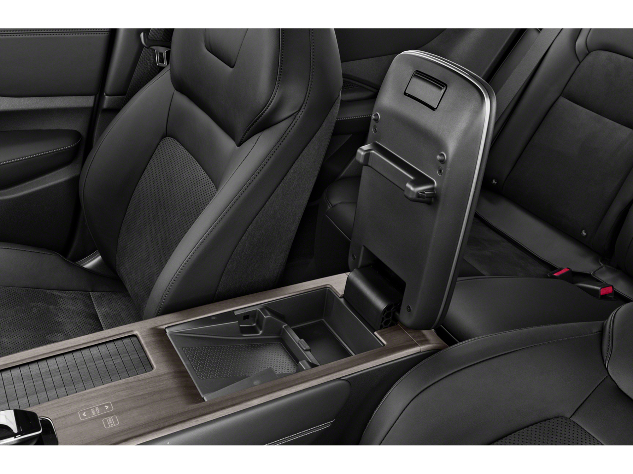 2025 Nissan ARIYA ENGAGE