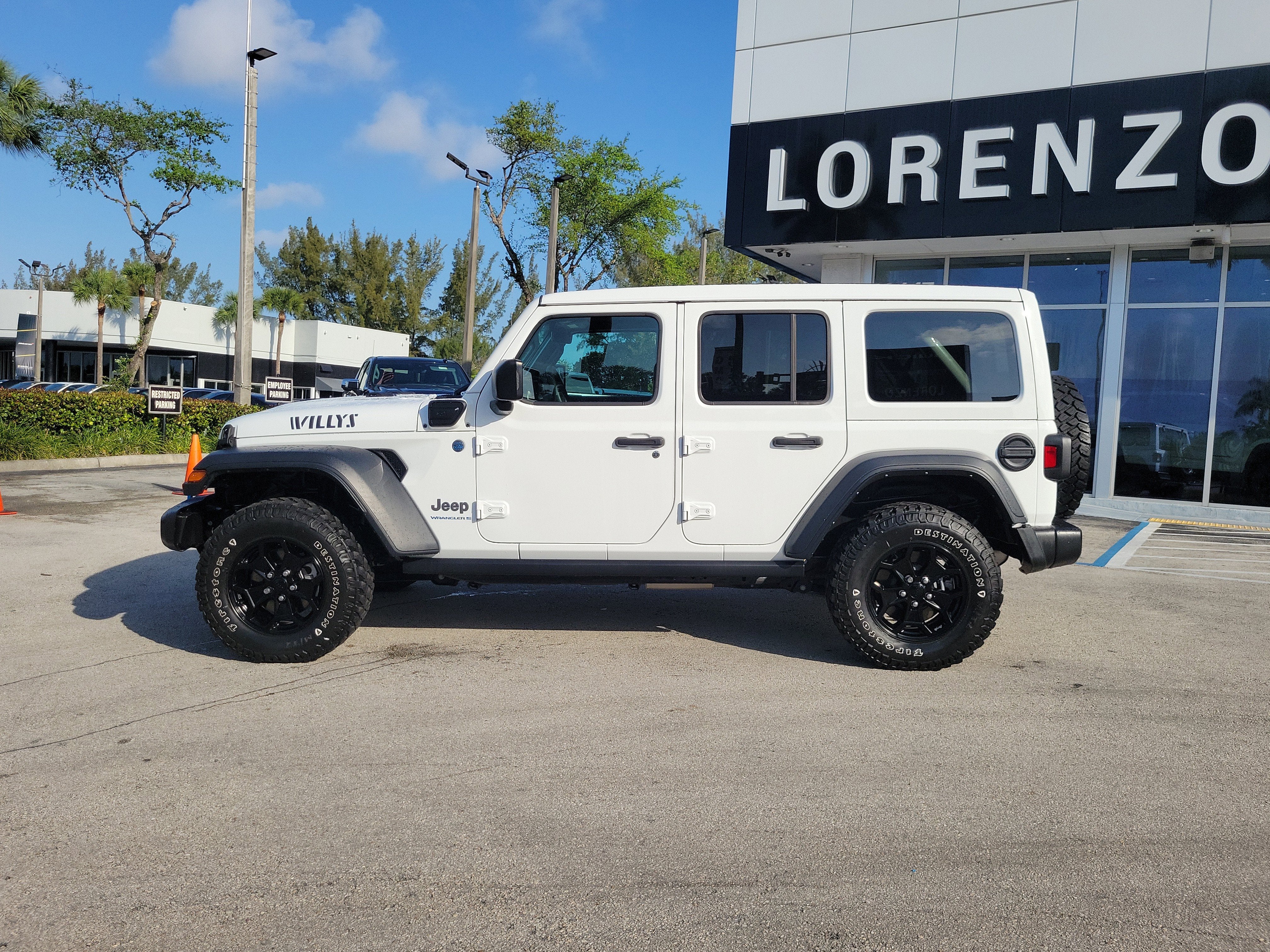 2023 Jeep Wrangler 4xe BASE