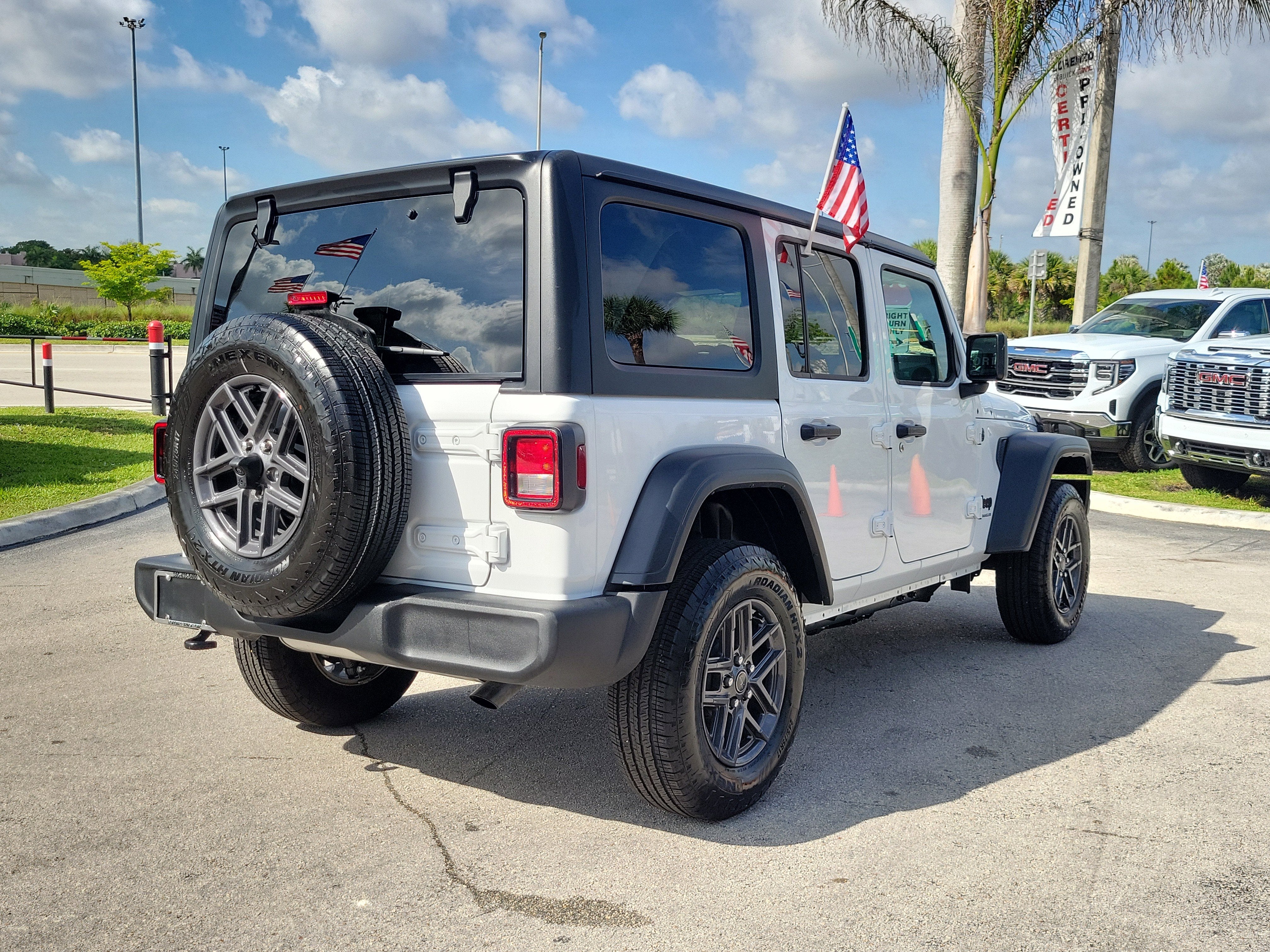 2025 Jeep Wrangler Sport S