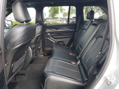 2022 Jeep Grand Cherokee Overland