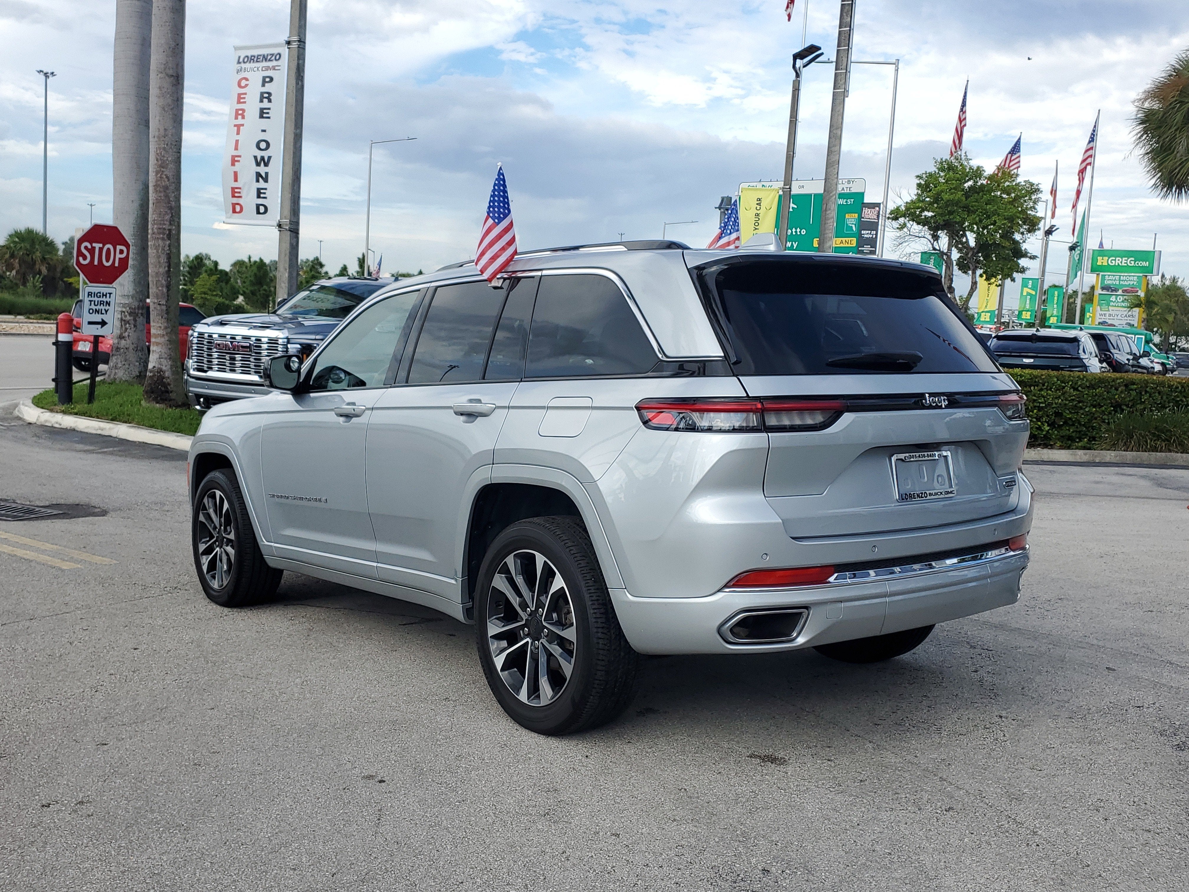 2022 Jeep Grand Cherokee Overland