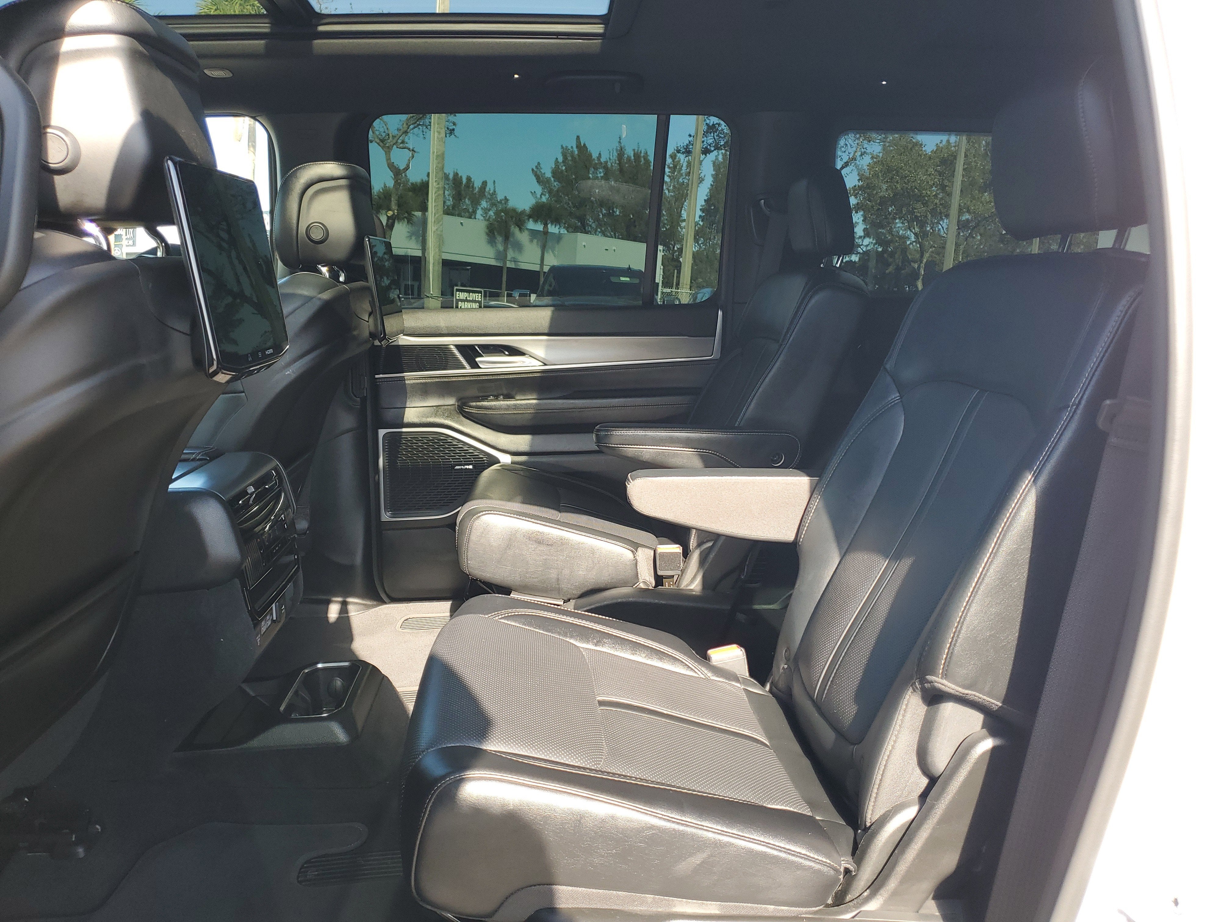 2023 Jeep Wagoneer Series II Carbide