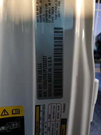 2023 Jeep Gladiator Overland