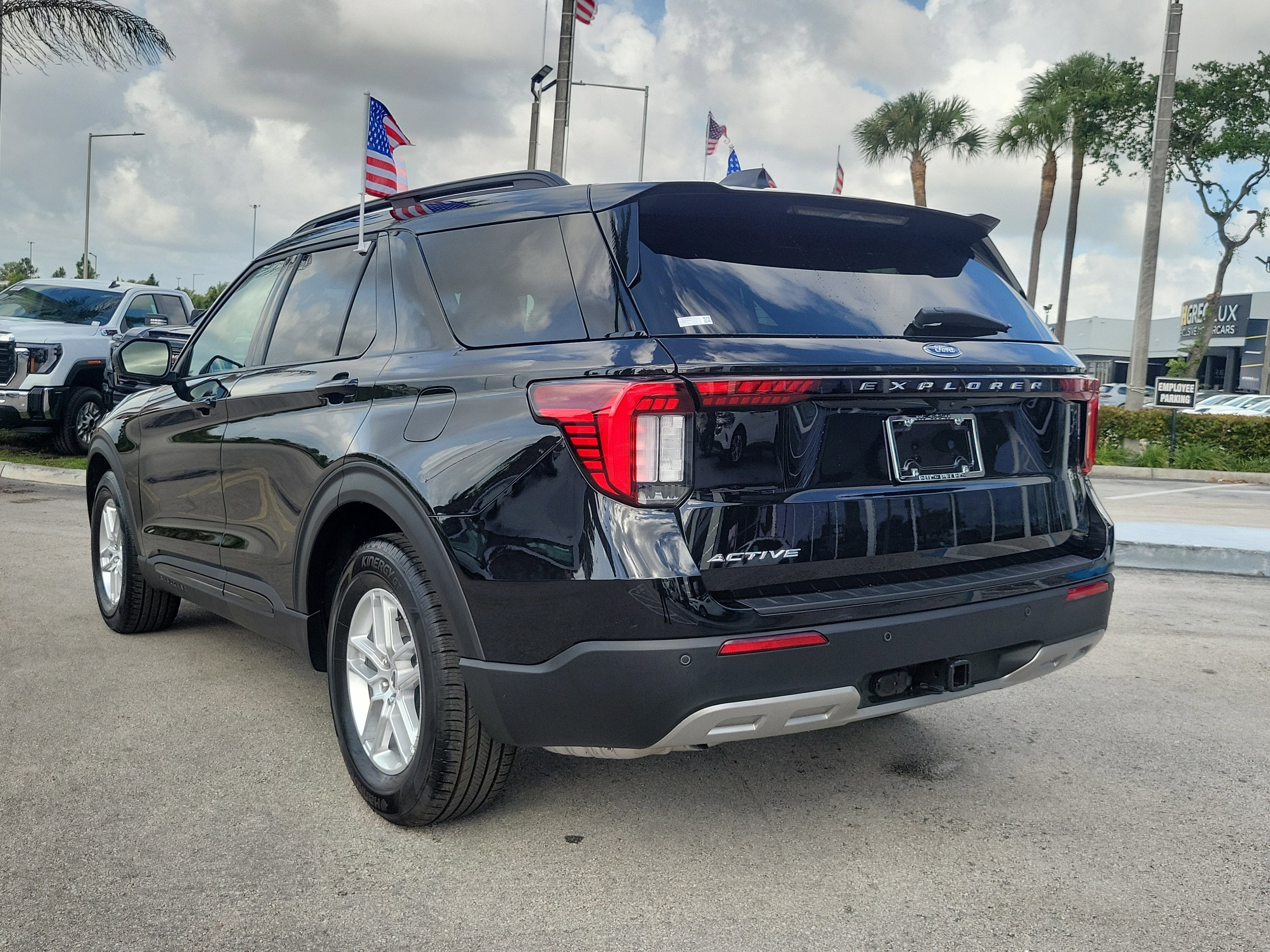 2026 Ford Explorer Active w/100A Pkg