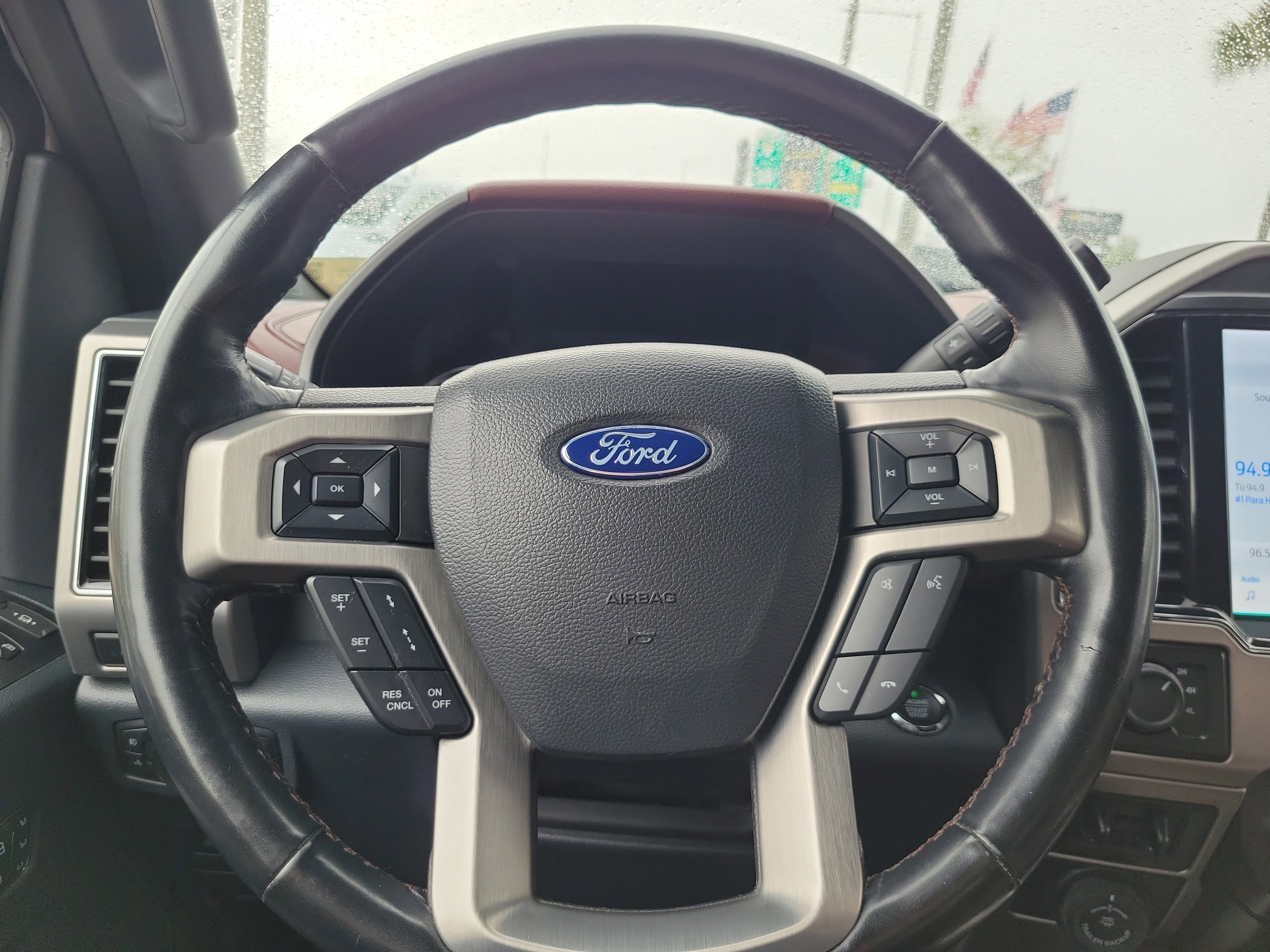 2022 Ford Super Duty F-350 SRW XL