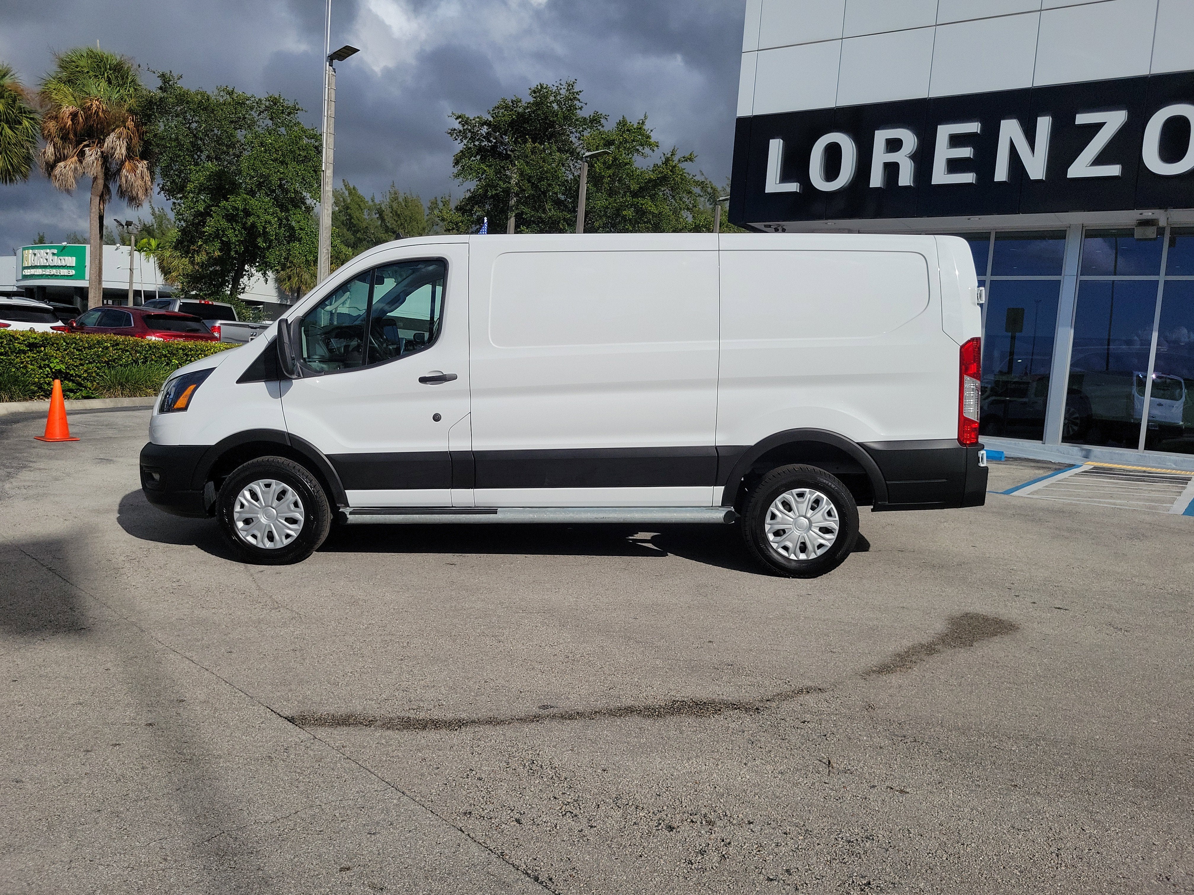 2024 Ford Transit Cargo Van T250
