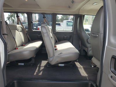 2020 Chevrolet Express Passenger 3500 1LT
