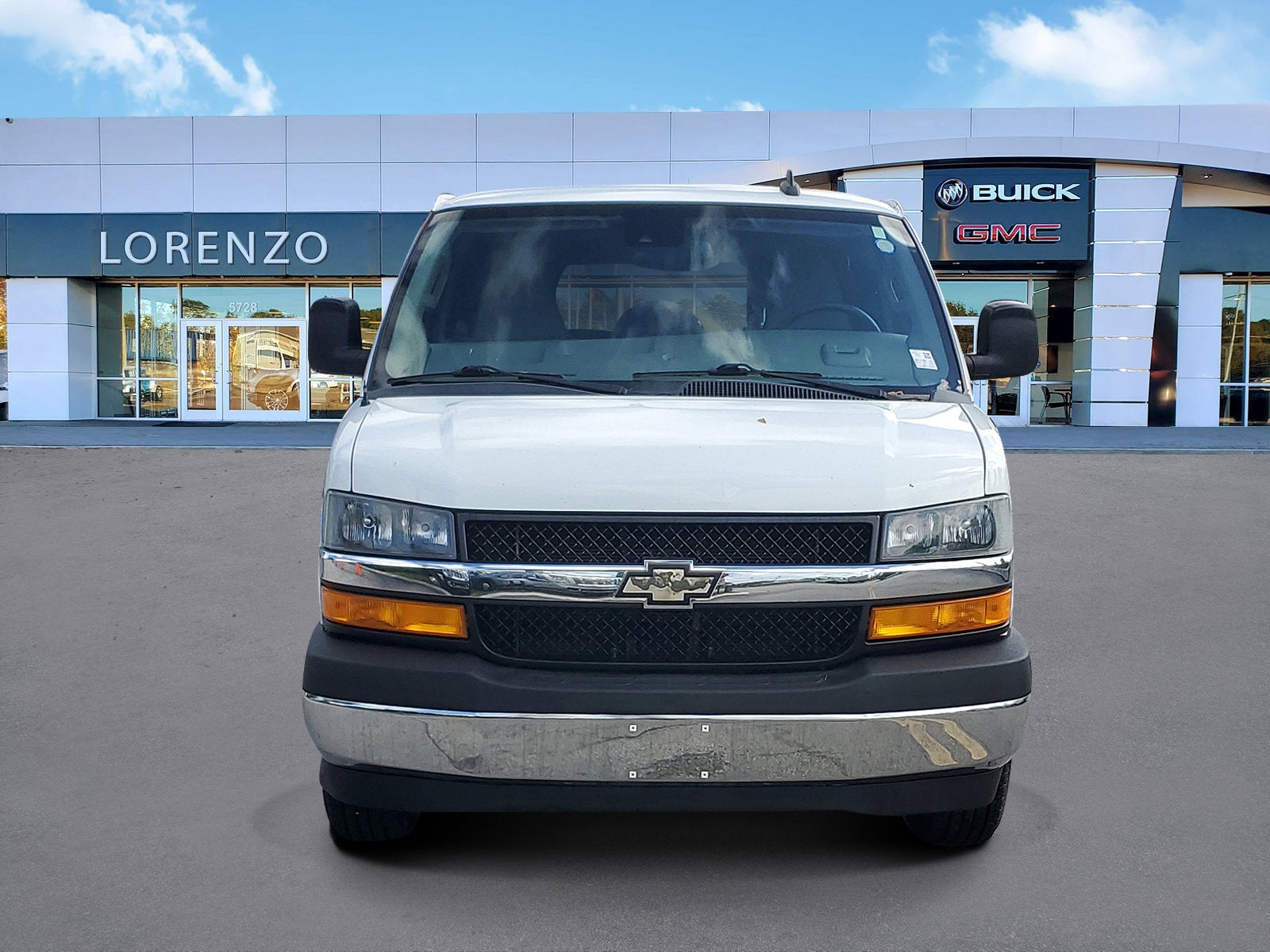 2020 Chevrolet Express Passenger 3500 1LT