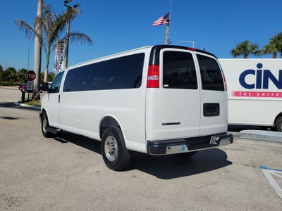 2025 Chevrolet Express Passenger 1LT