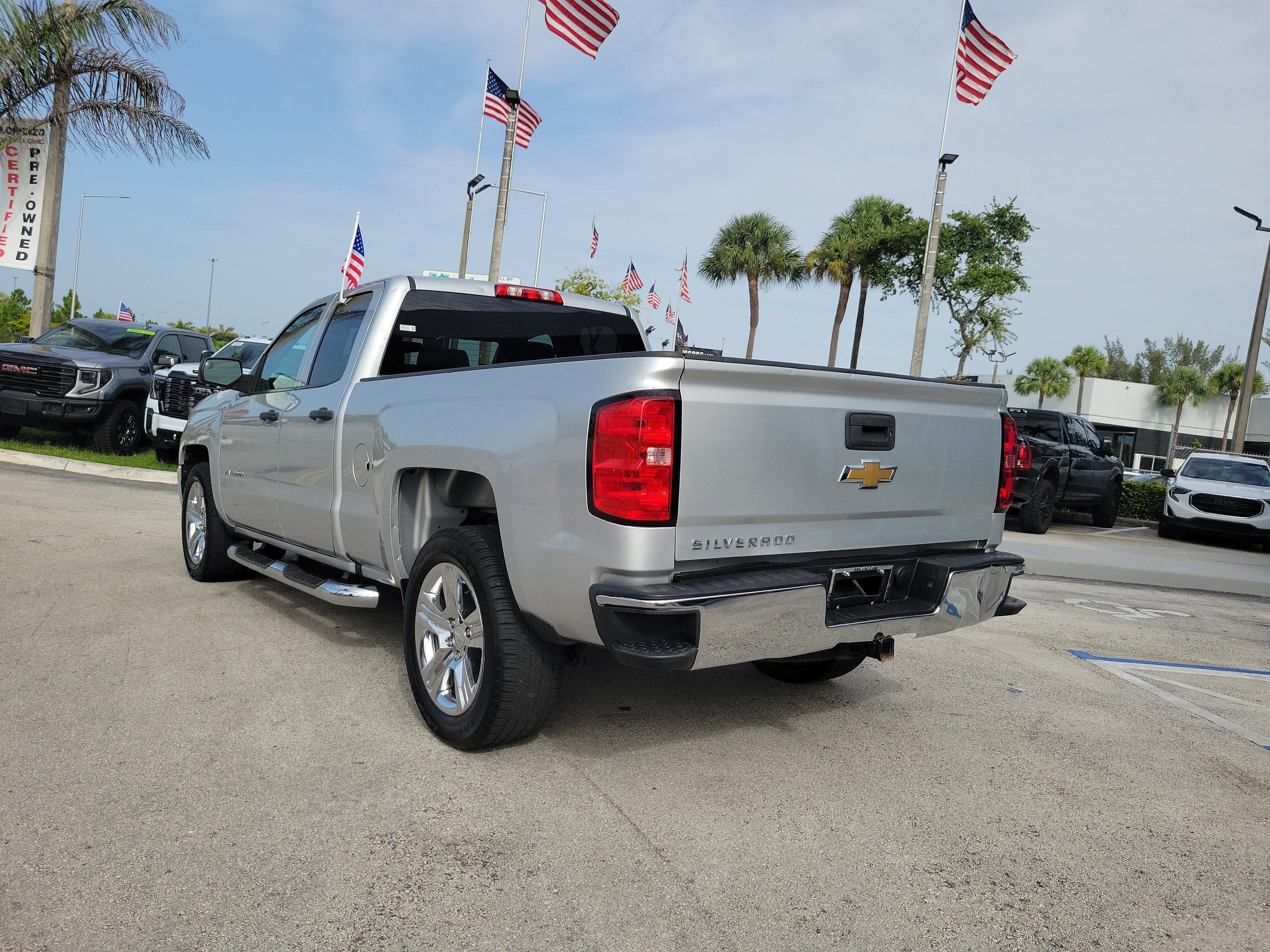 2018 Chevrolet Silverado 1500 Custom
