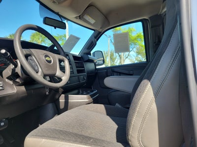 2024 Chevrolet Express Cargo 2500 WT