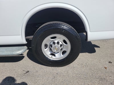 2024 Chevrolet Express Cargo 2500 WT