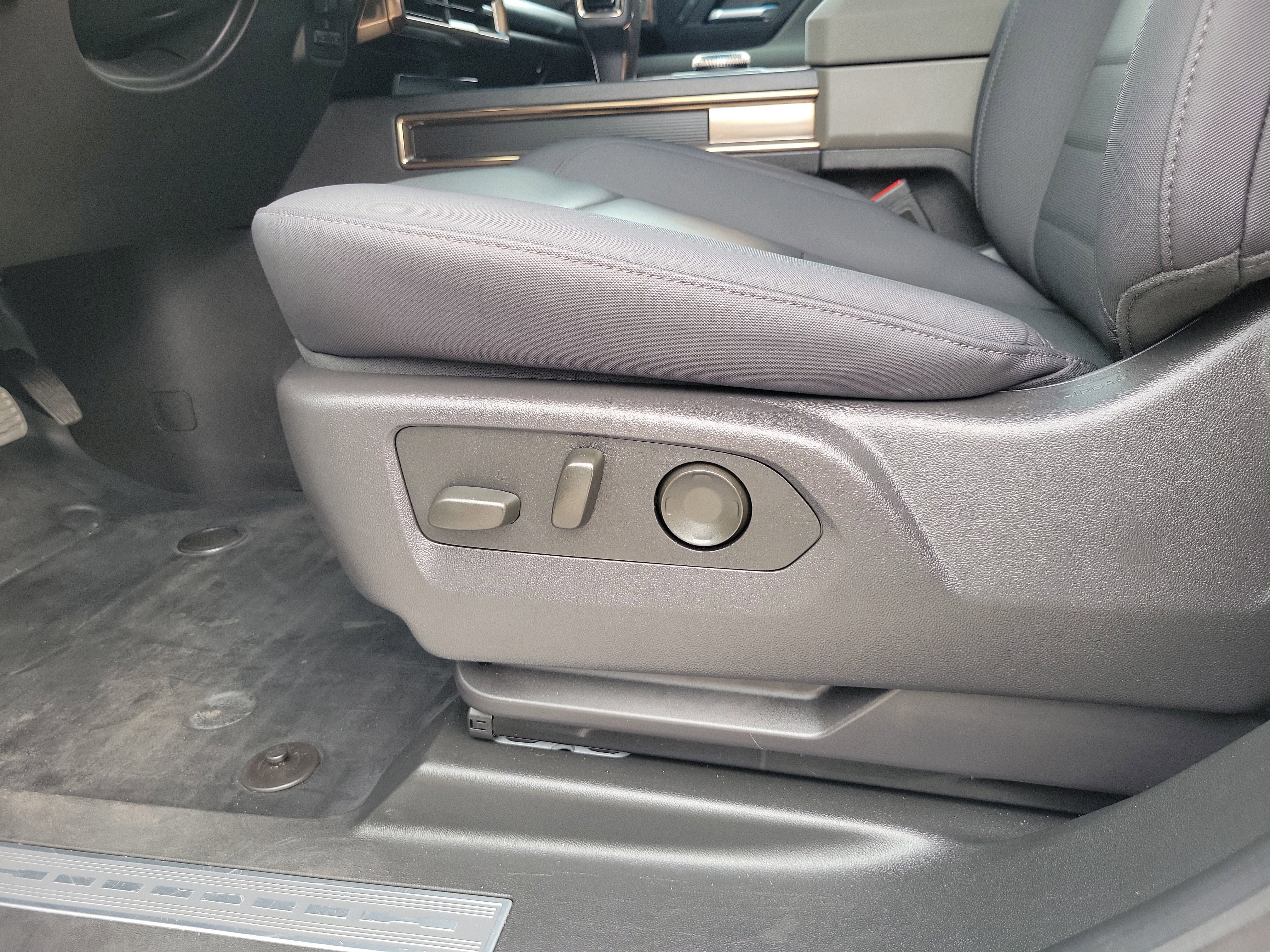 2025 GMC HUMMER EV SUV 2X