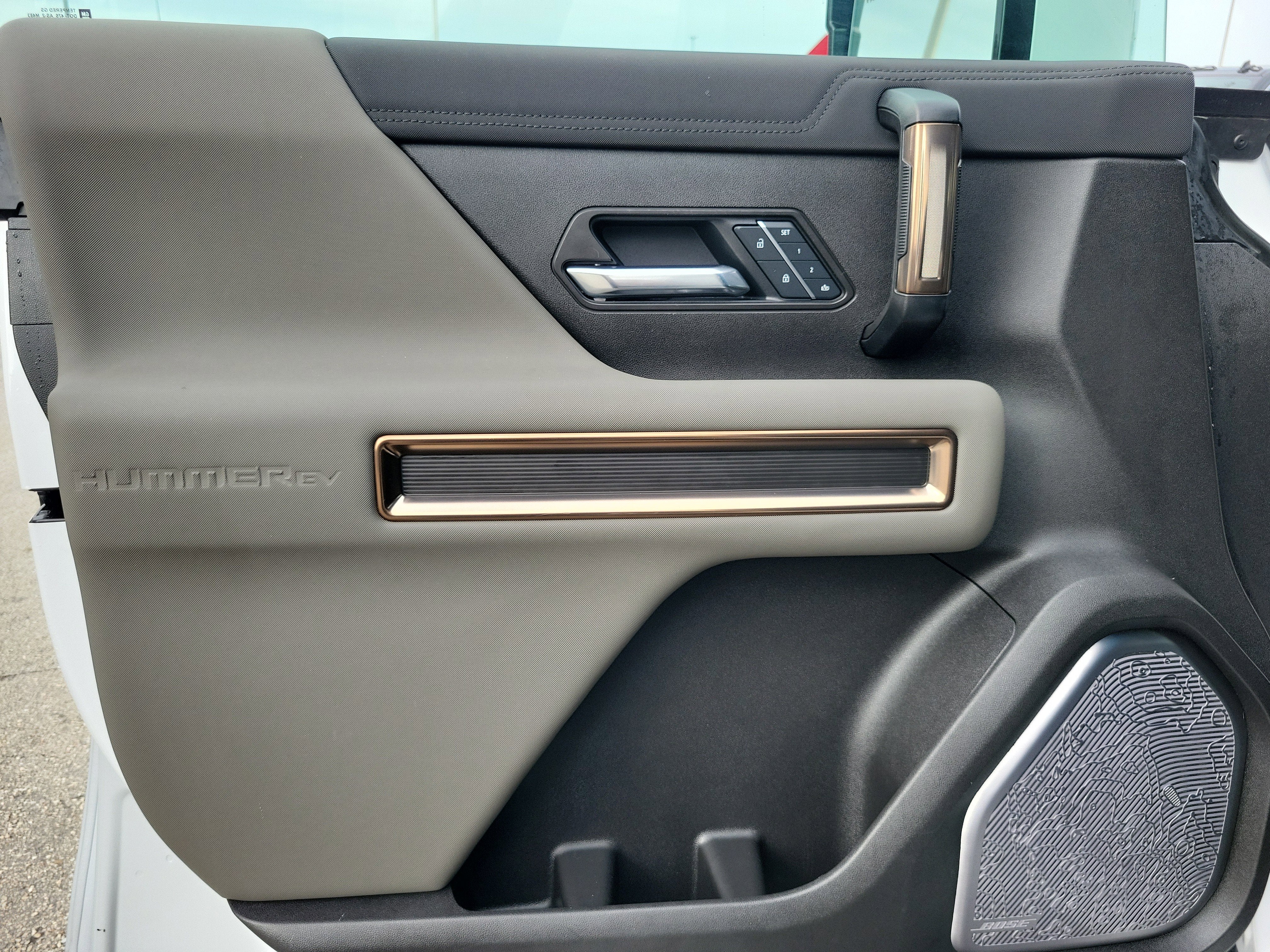 2025 GMC HUMMER EV SUV 2X