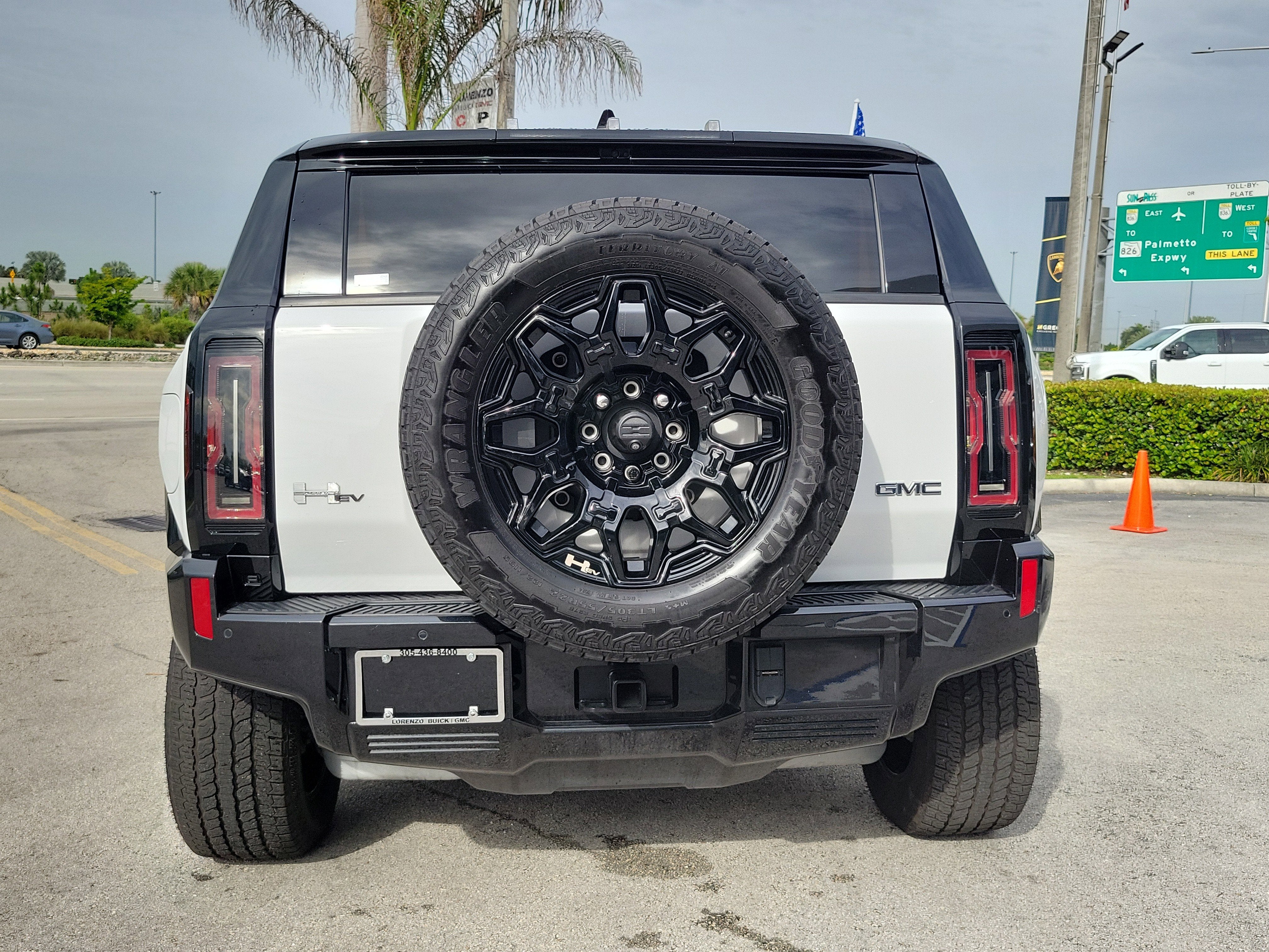 2025 GMC HUMMER EV SUV 2X