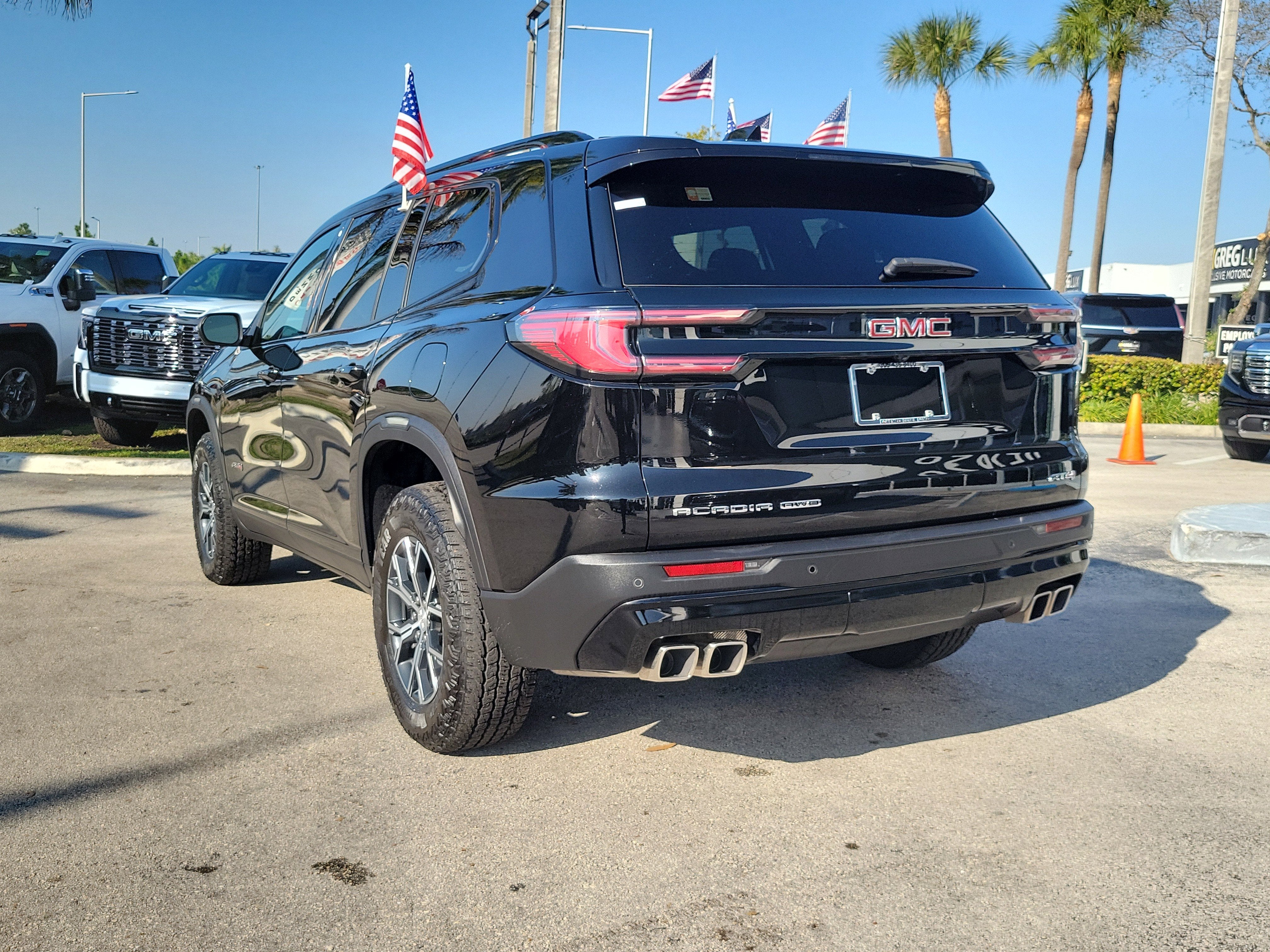 2024 GMC Acadia AT4
