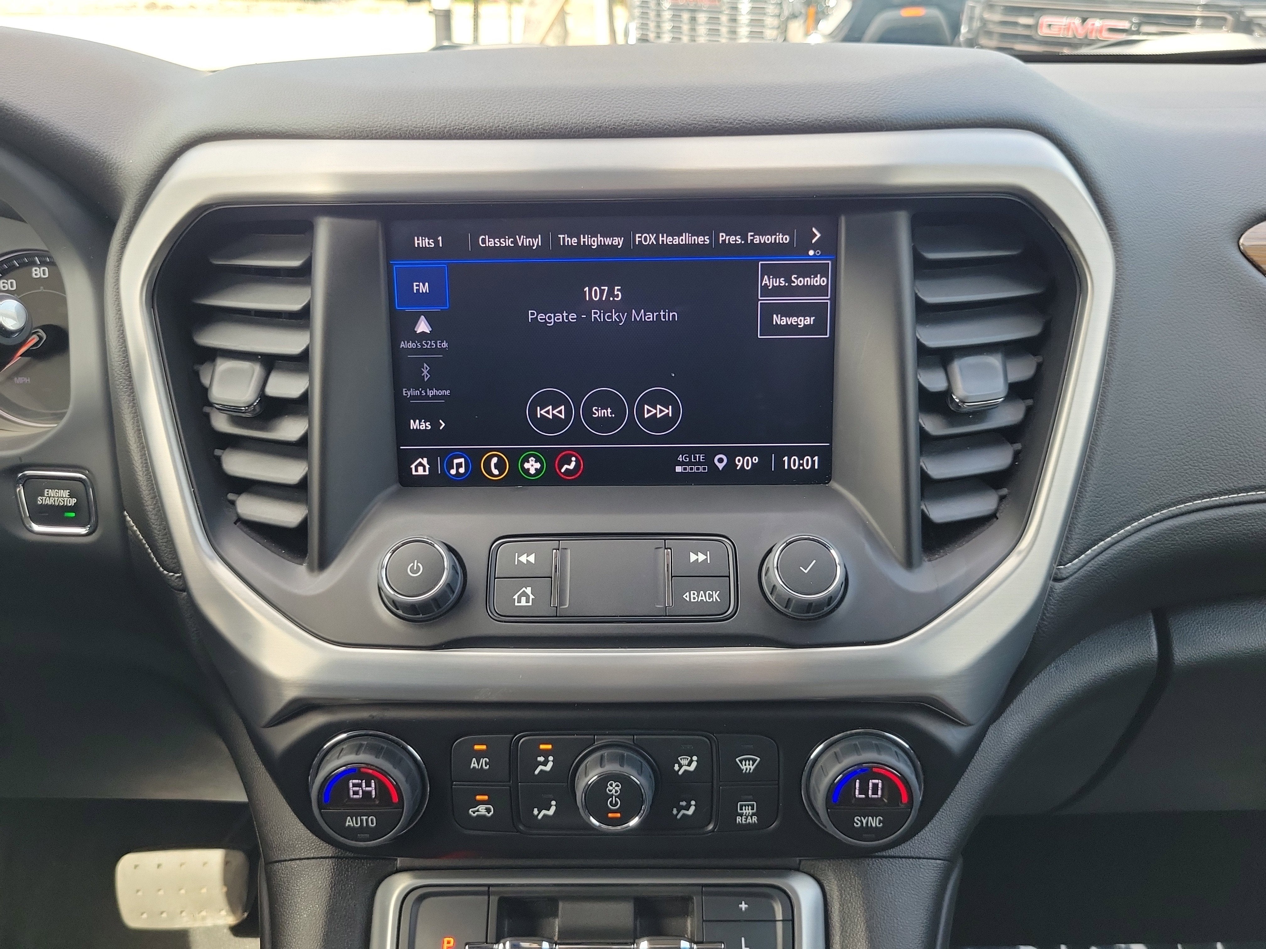 2023 GMC Acadia SLE