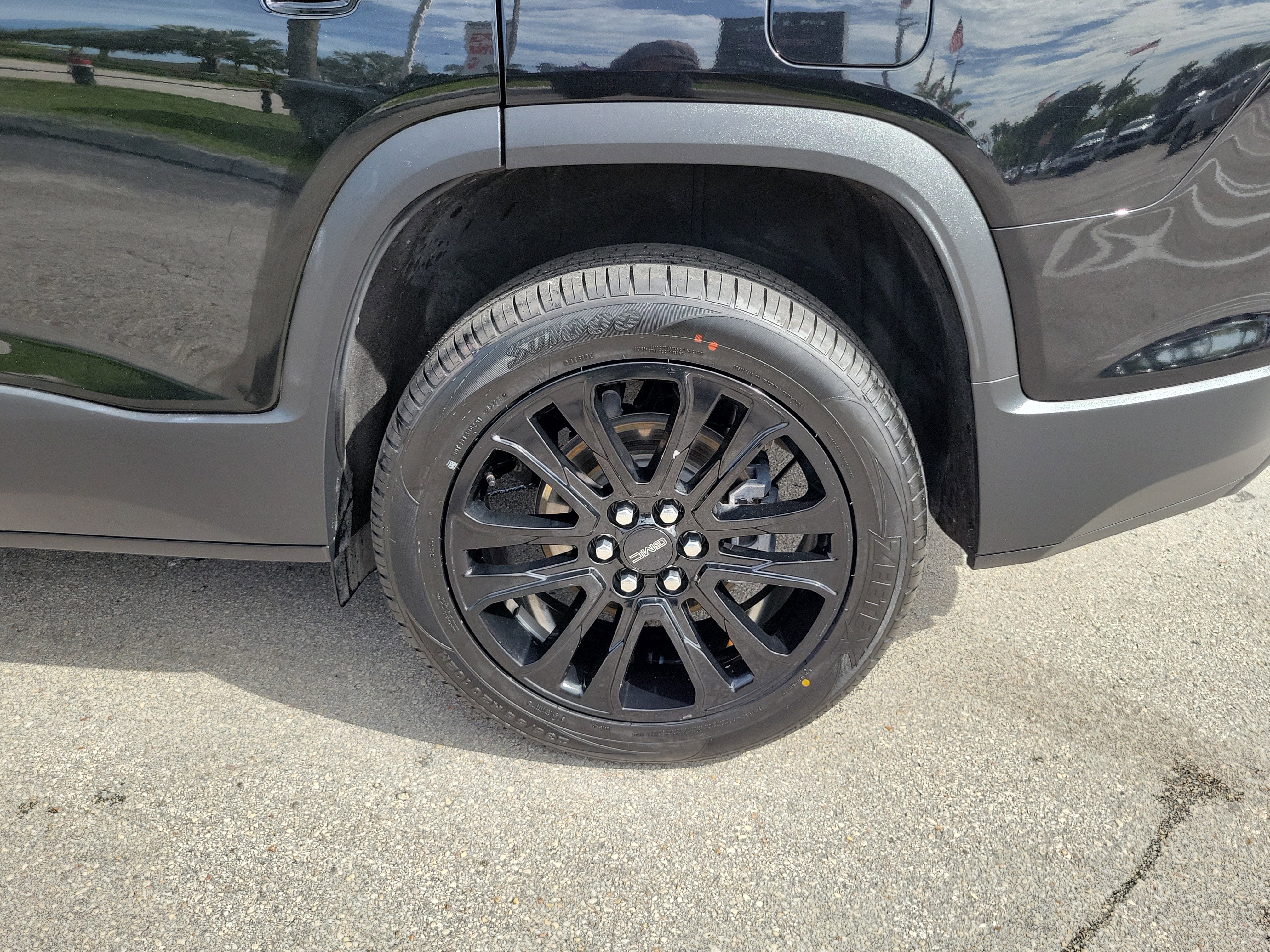 2023 GMC Acadia SLE
