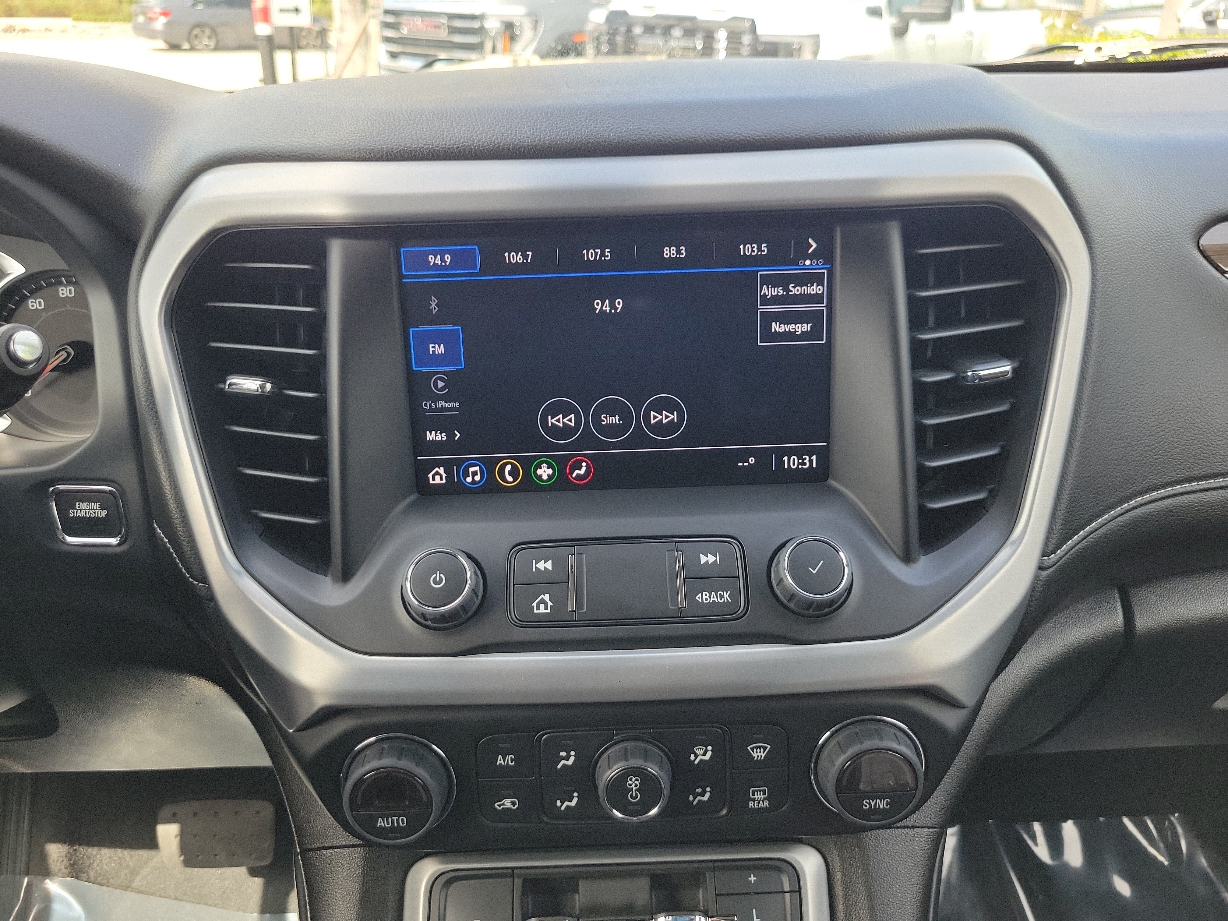 2023 GMC Acadia SLE