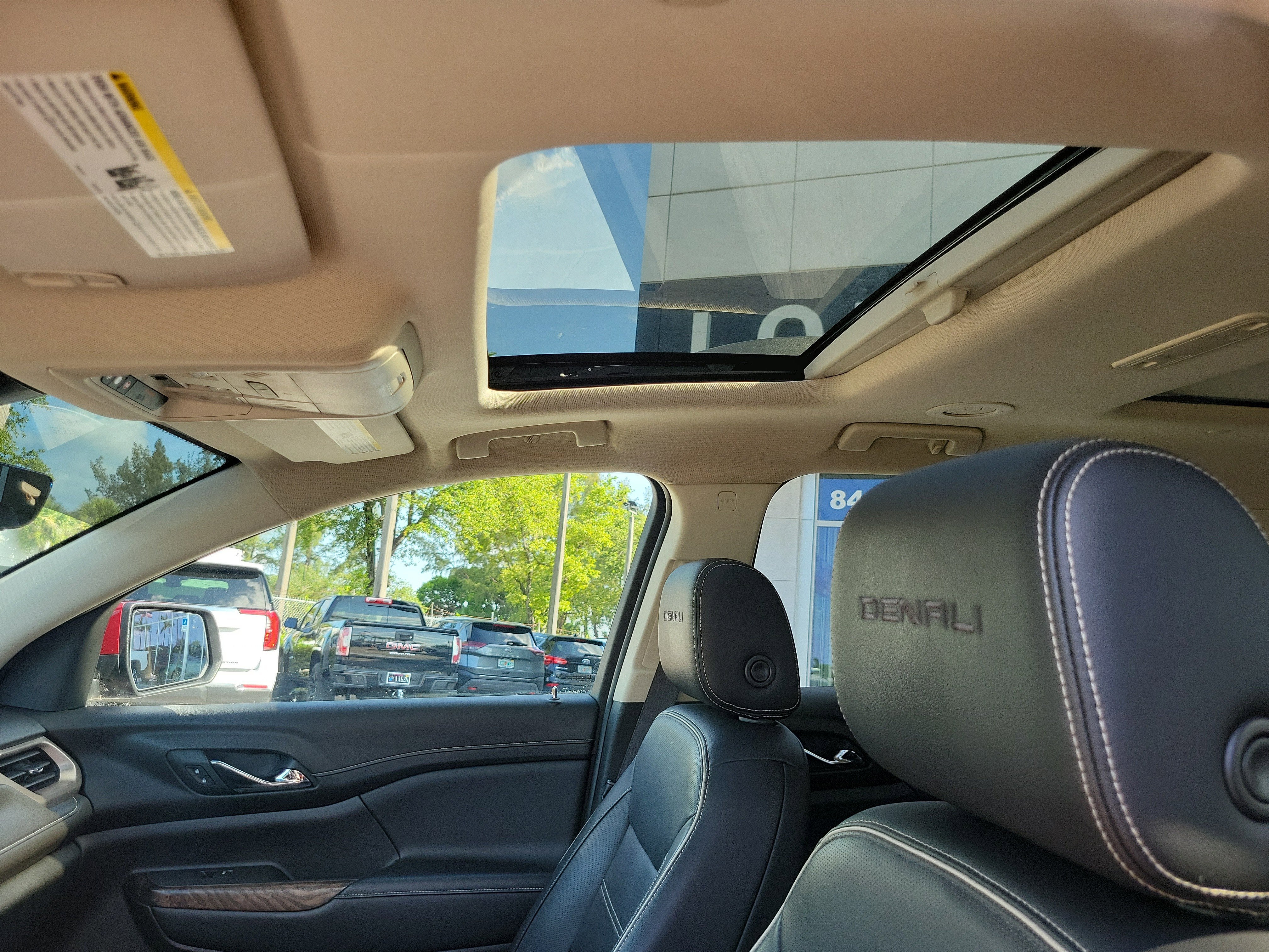 2020 GMC Acadia Denali