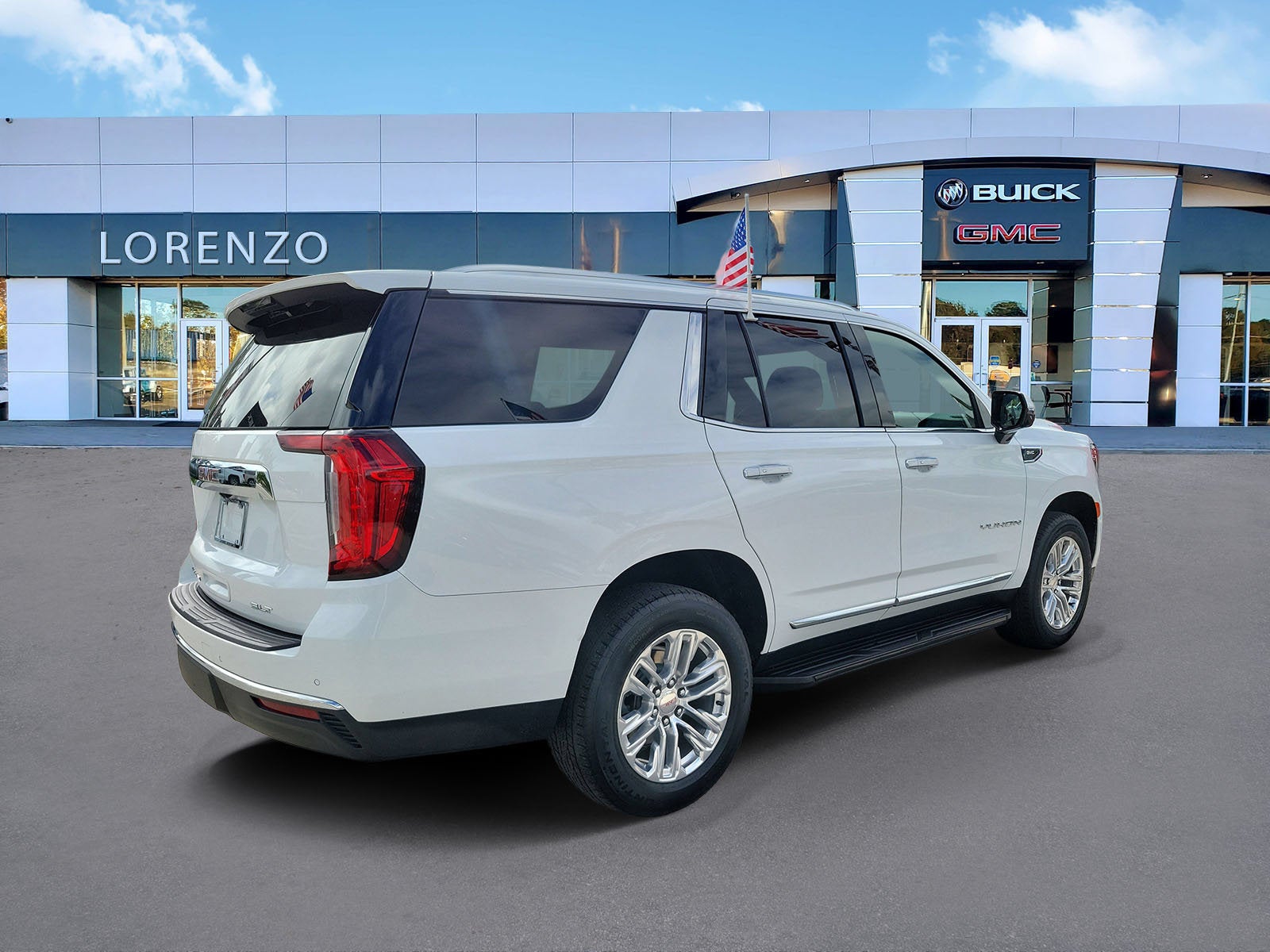 2023 GMC Yukon SLT