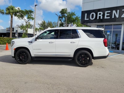 2023 GMC Yukon SLT