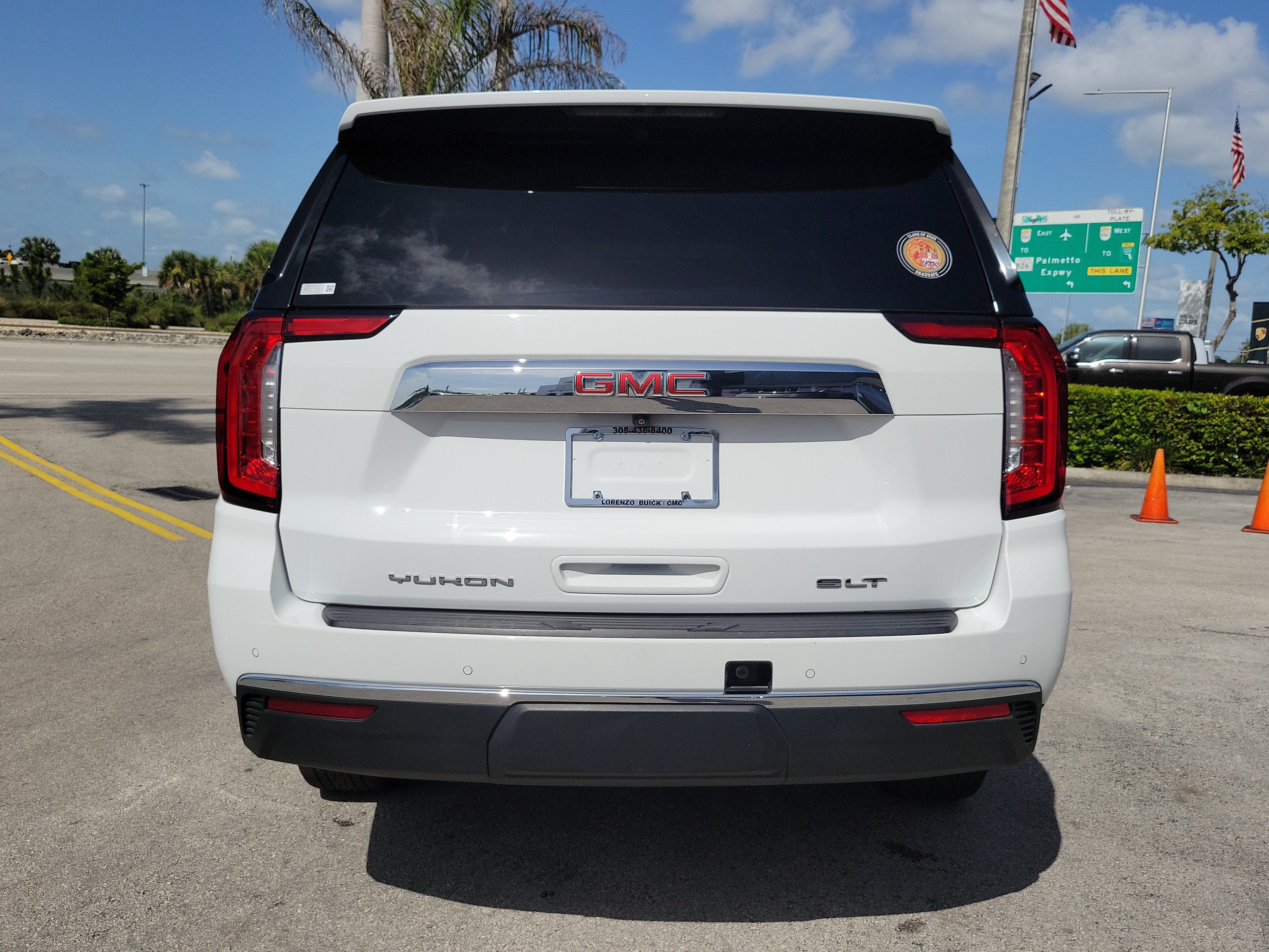 2023 GMC Yukon XL SLT