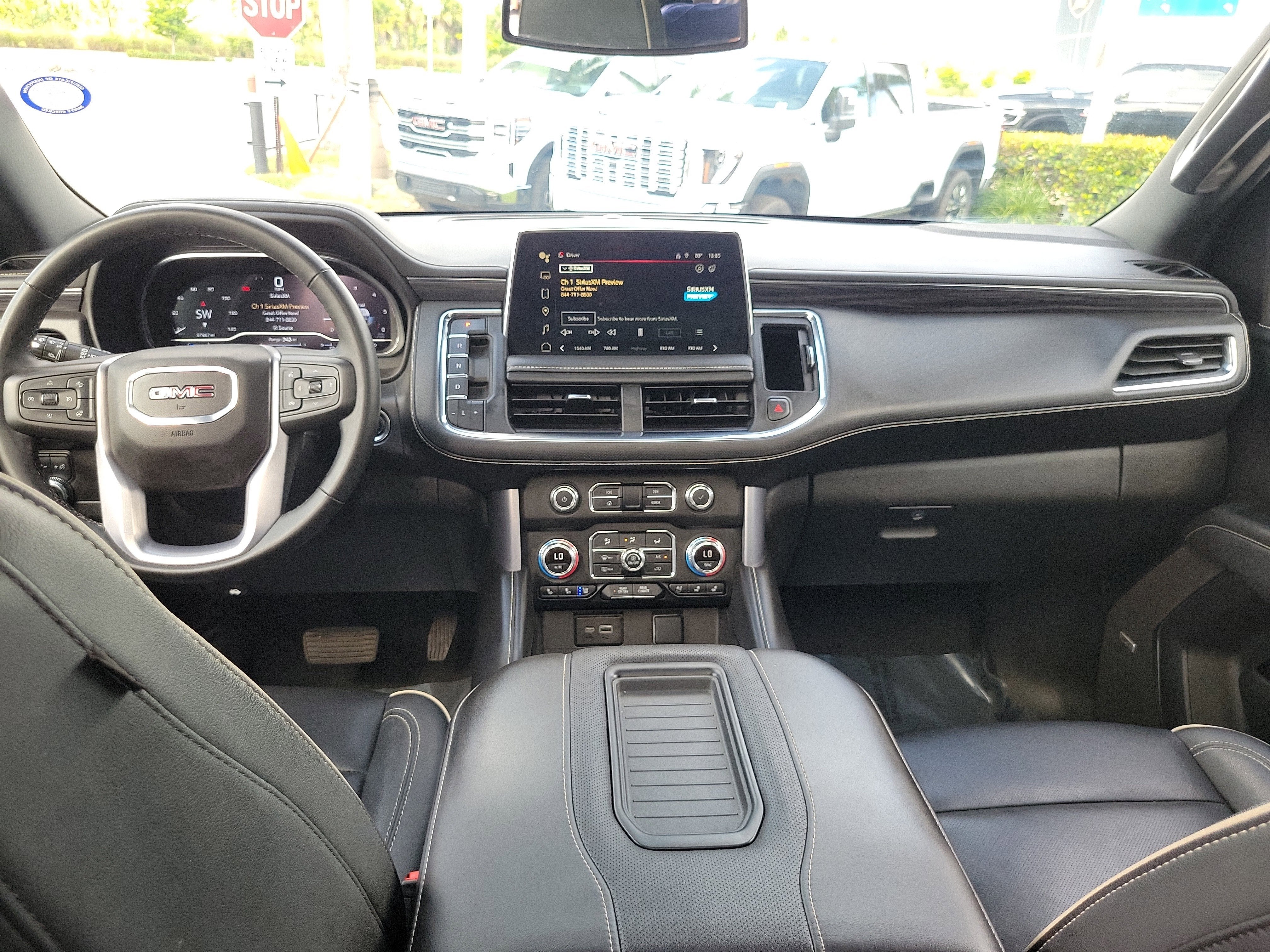 2024 GMC Yukon XL SLT