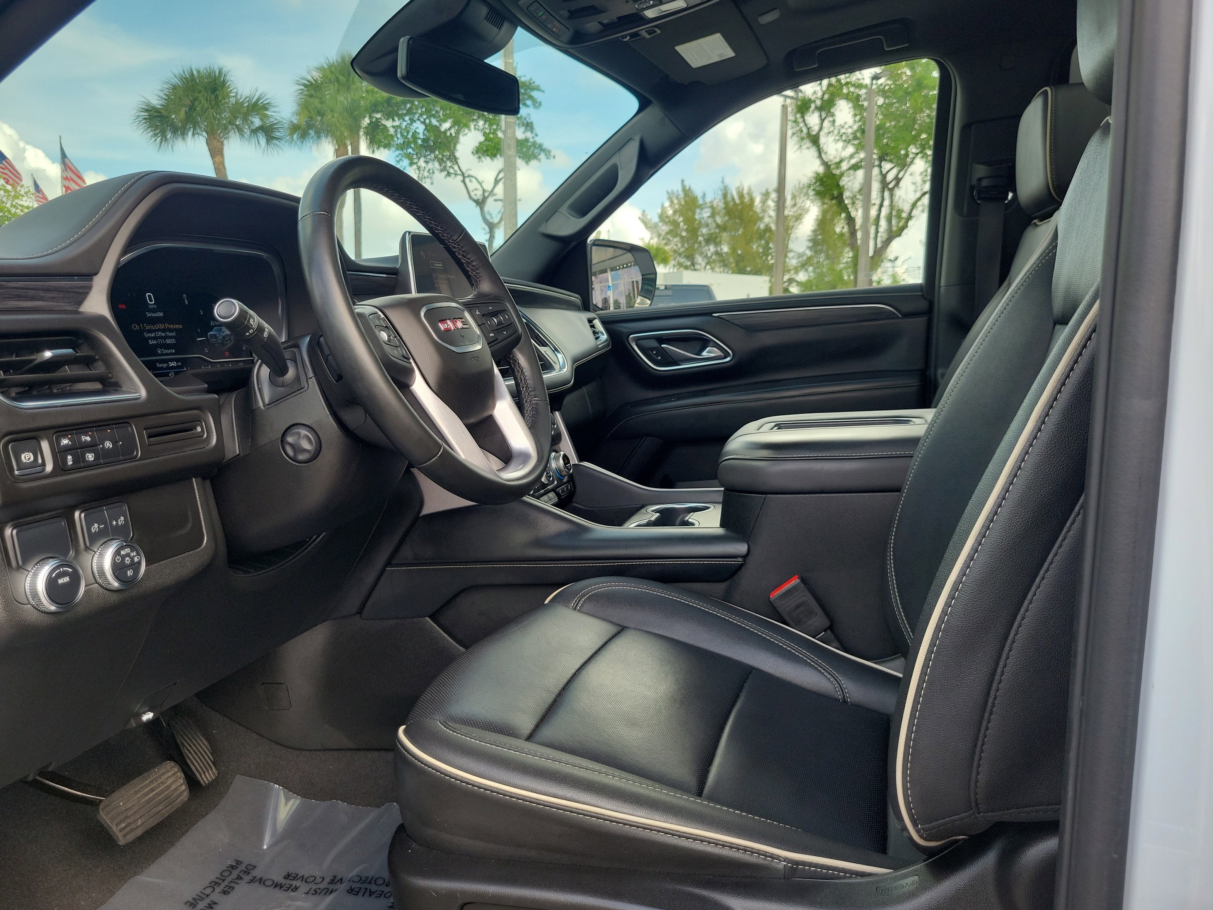 2024 GMC Yukon XL SLT