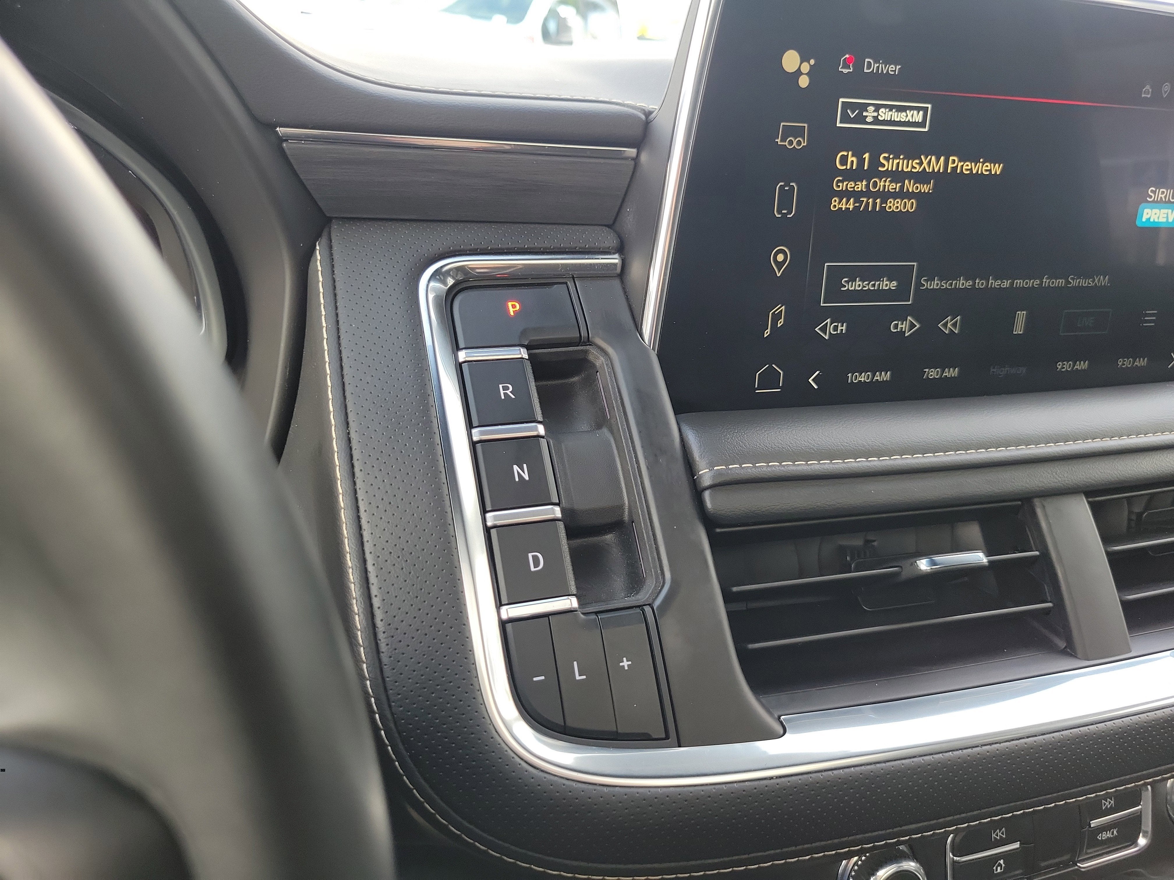 2024 GMC Yukon XL SLT