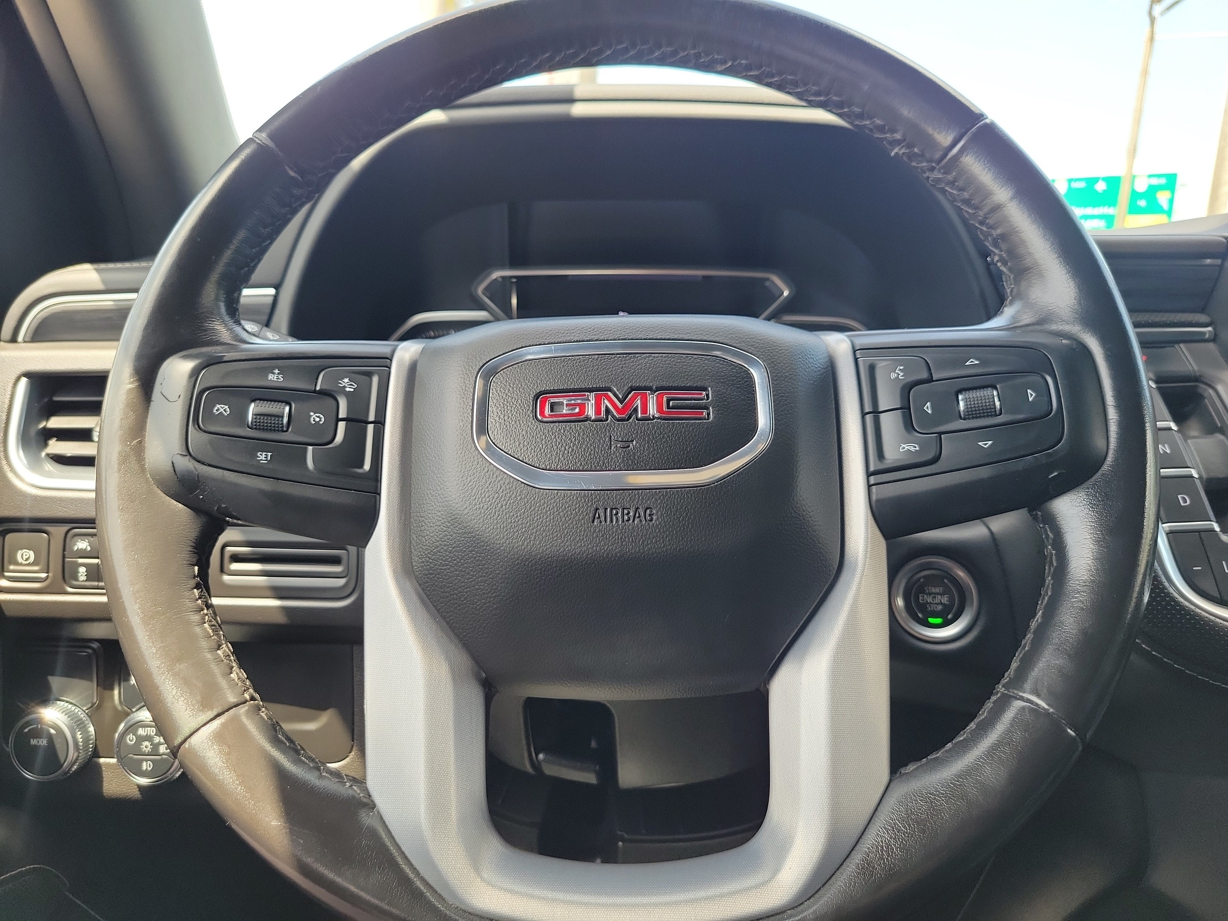 2021 GMC Yukon XL SLT