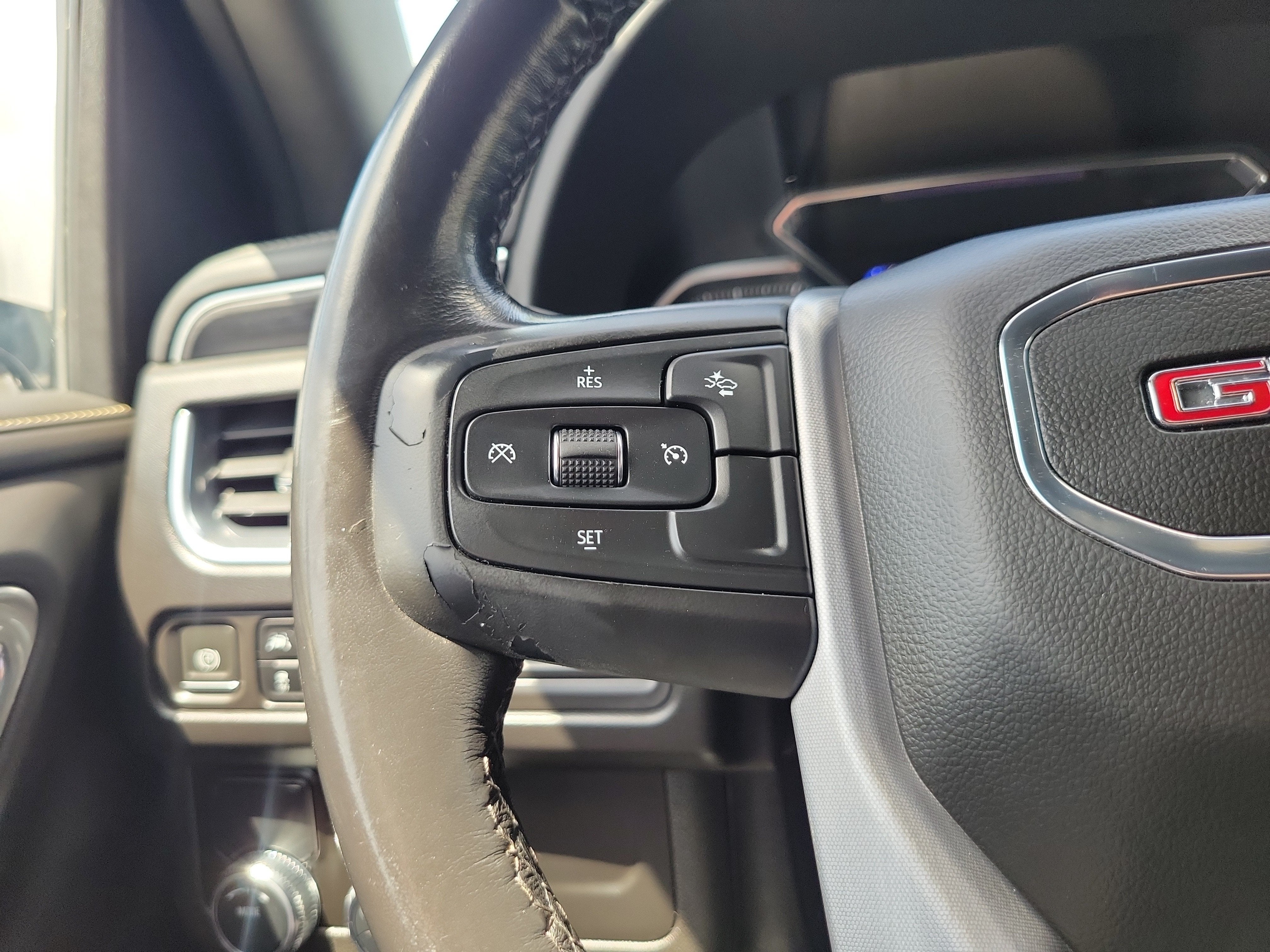 2021 GMC Yukon XL SLT