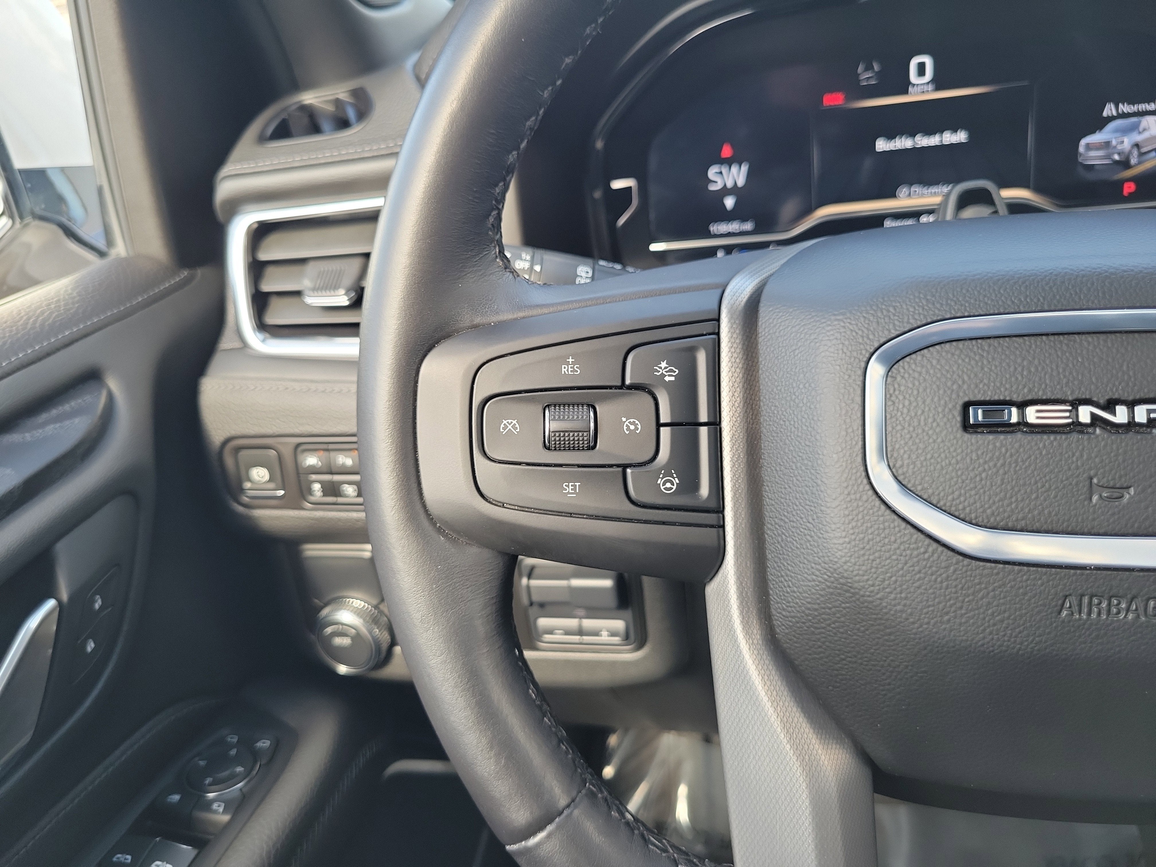 2024 GMC Yukon XL Denali