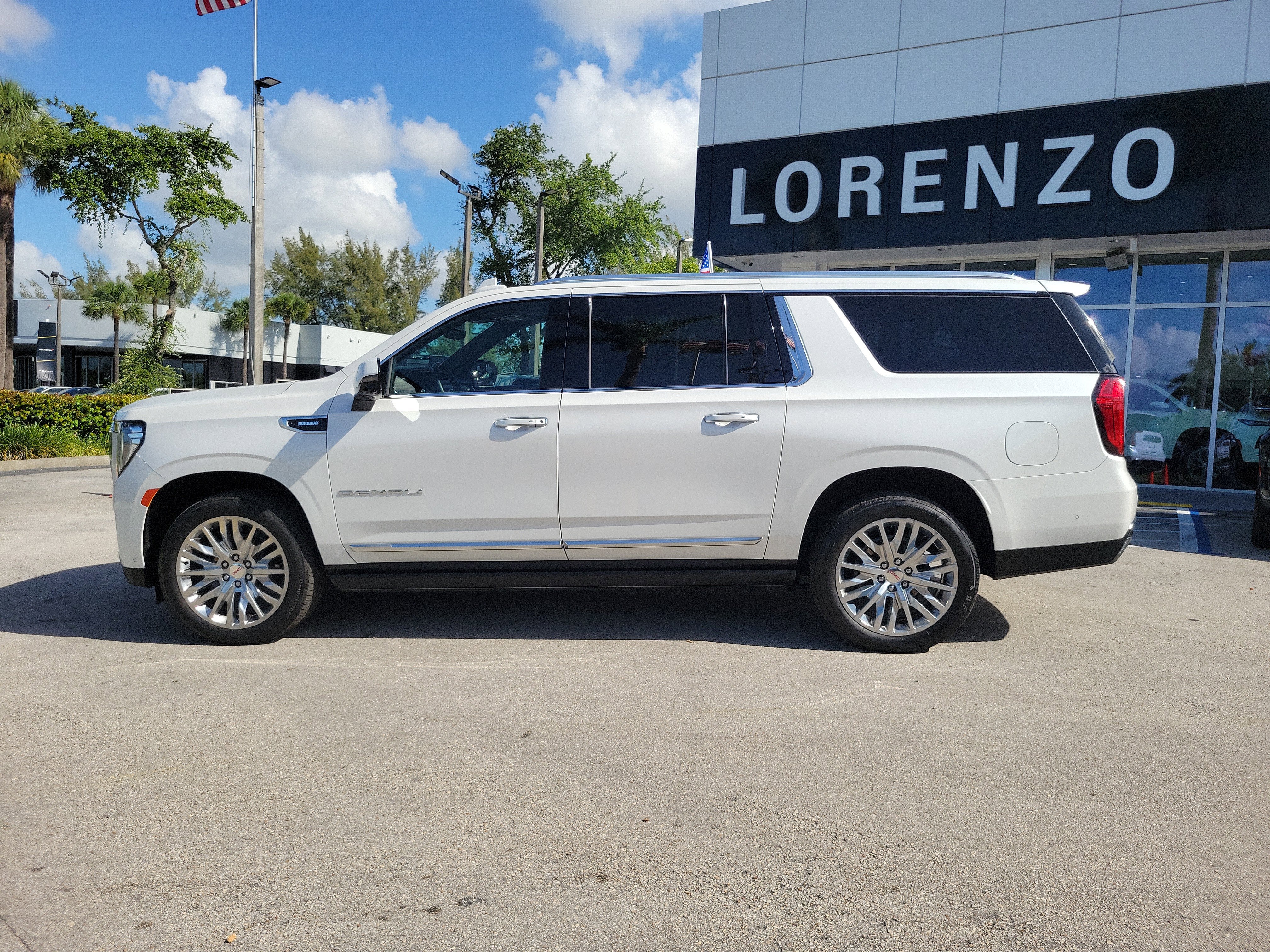 2024 GMC Yukon XL Denali
