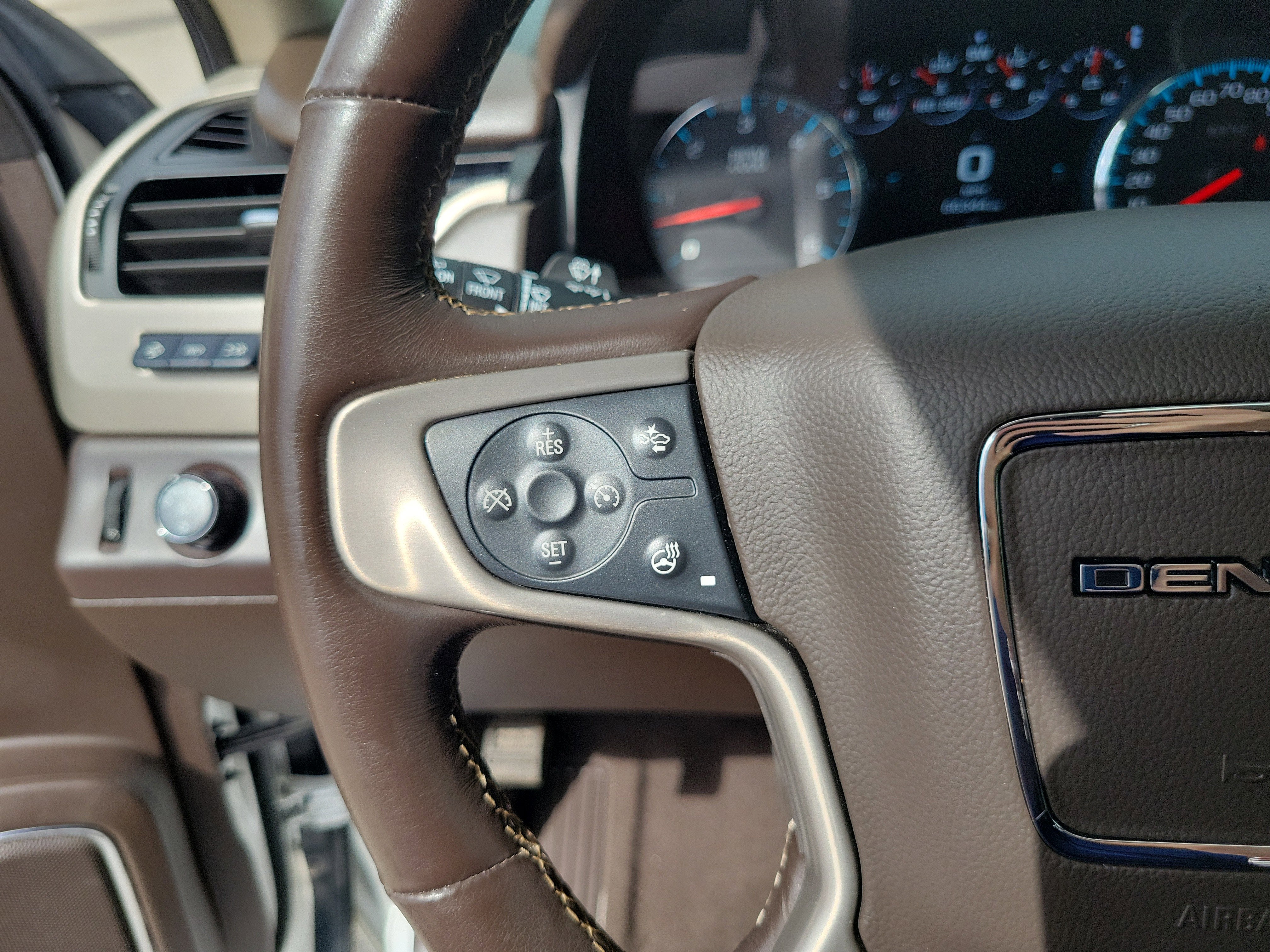 2020 GMC Yukon Denali
