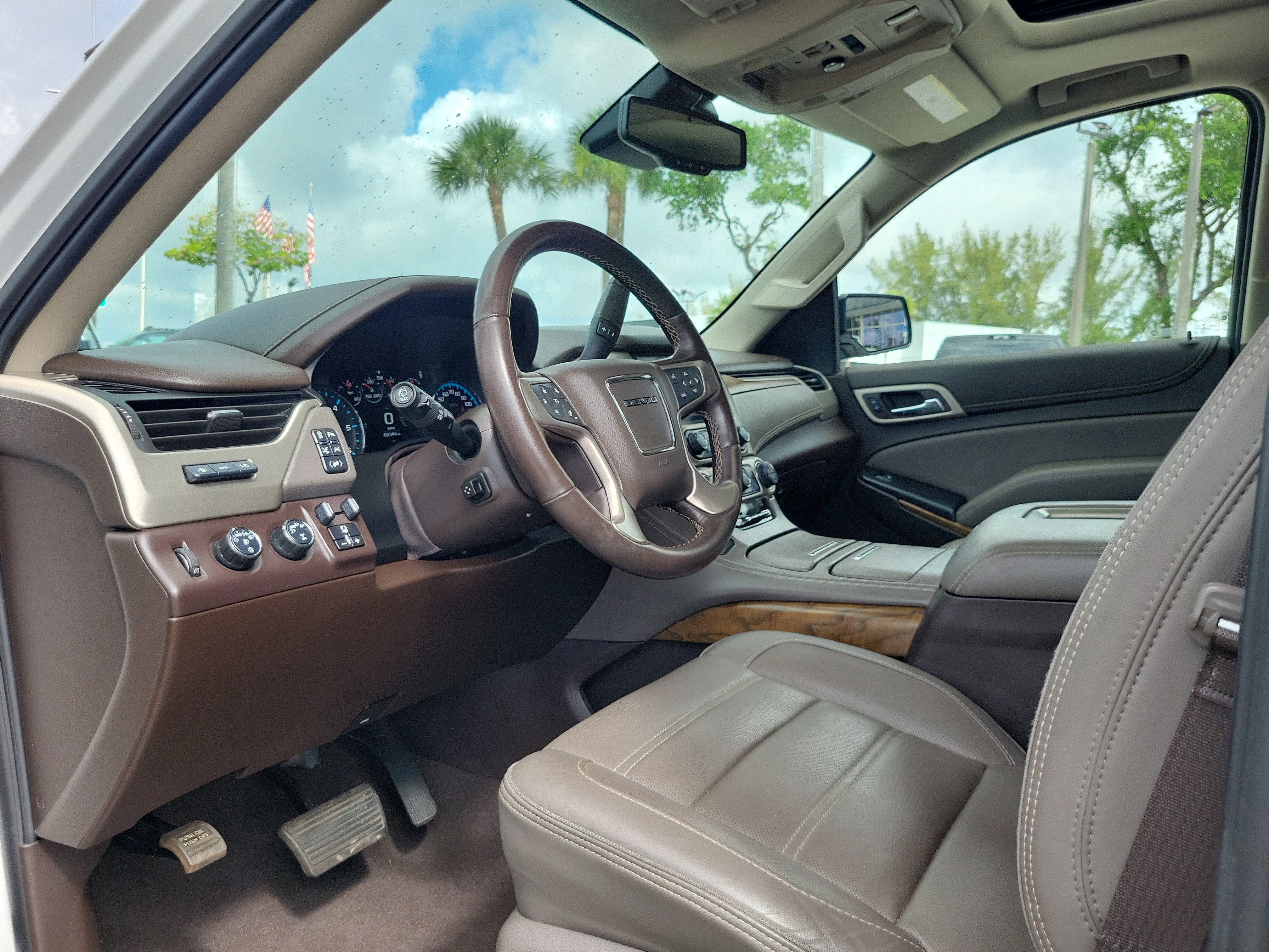 2020 GMC Yukon Denali