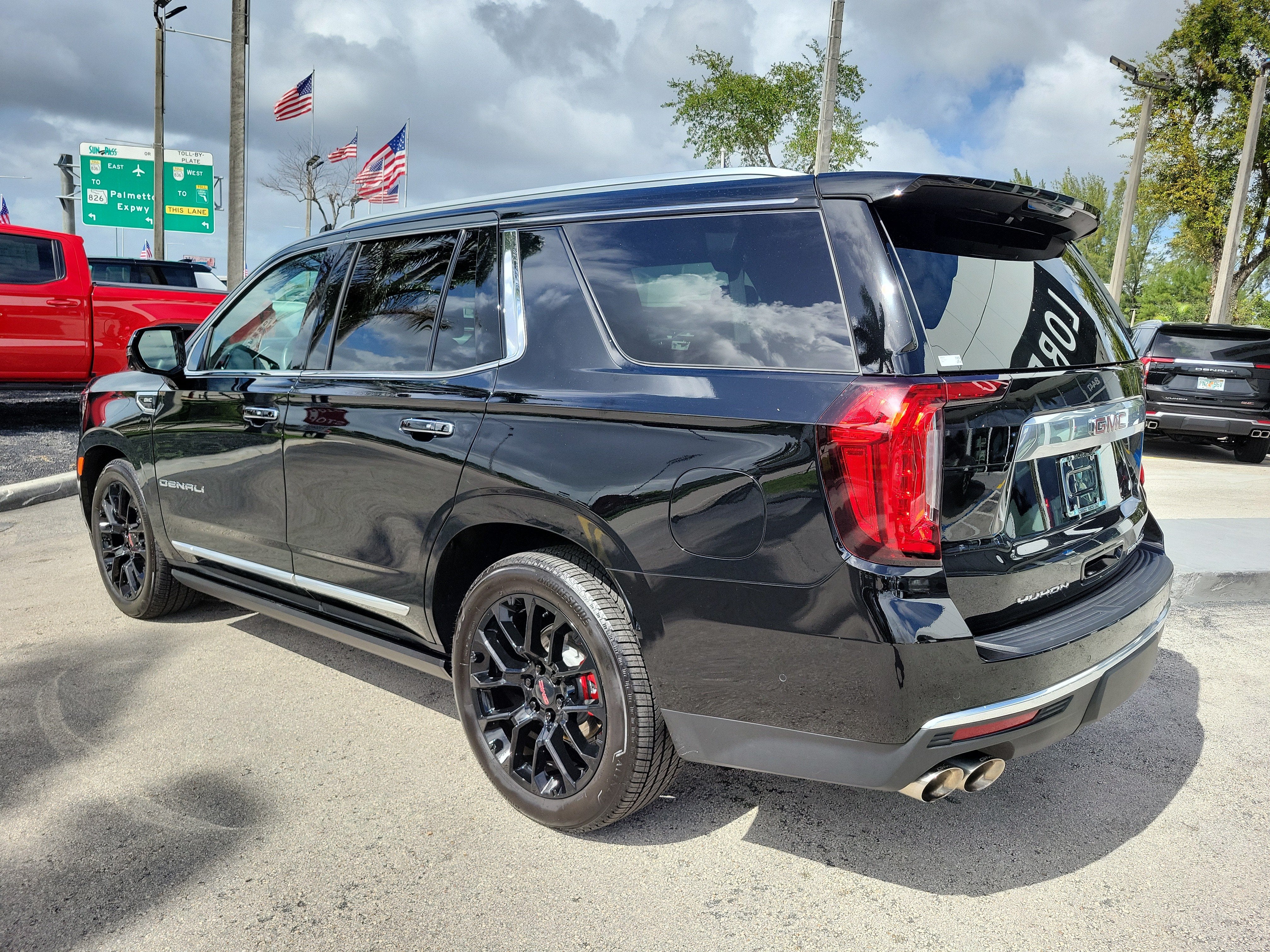 2023 GMC Yukon Denali