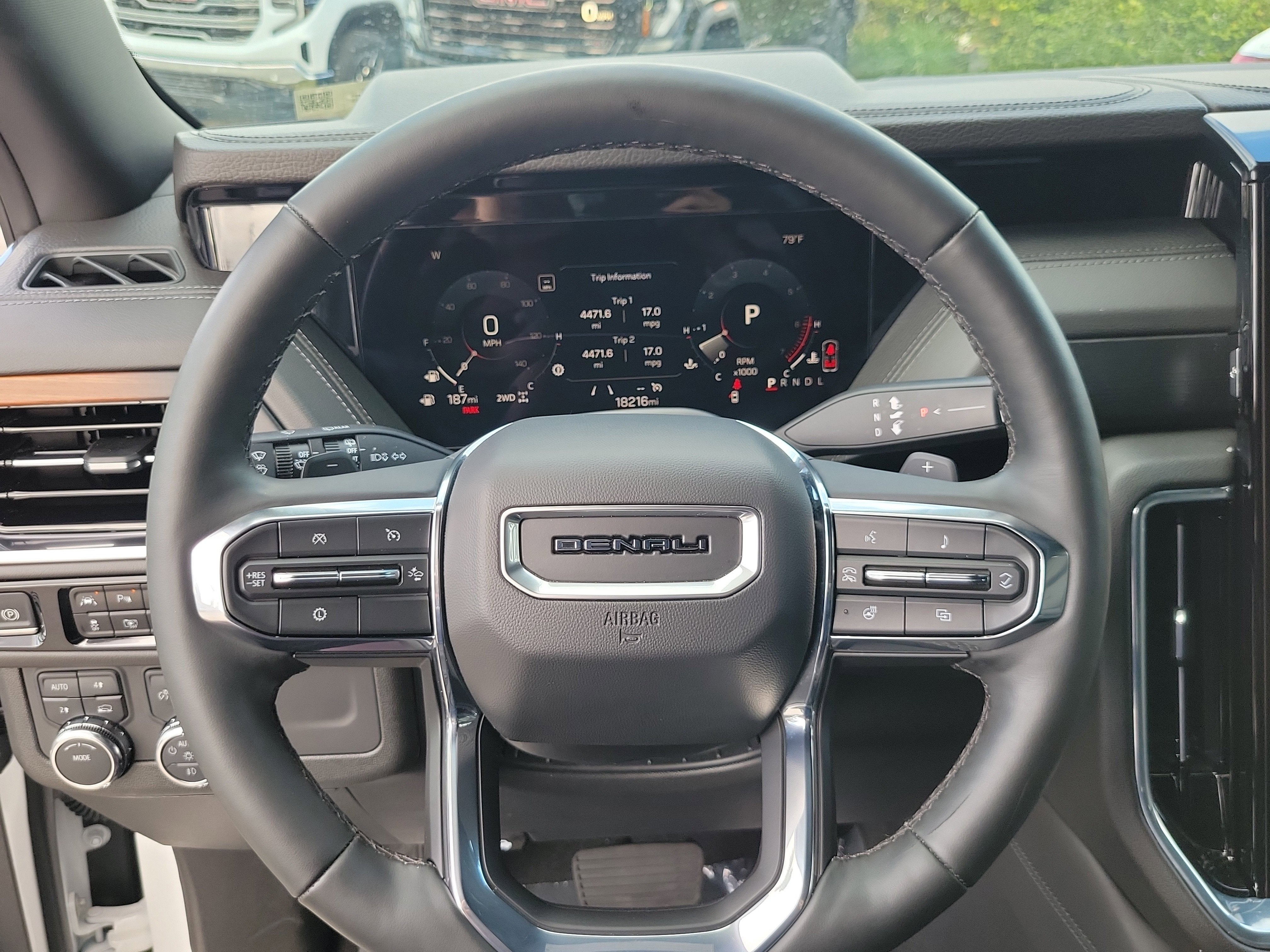 2025 GMC Yukon XL Denali