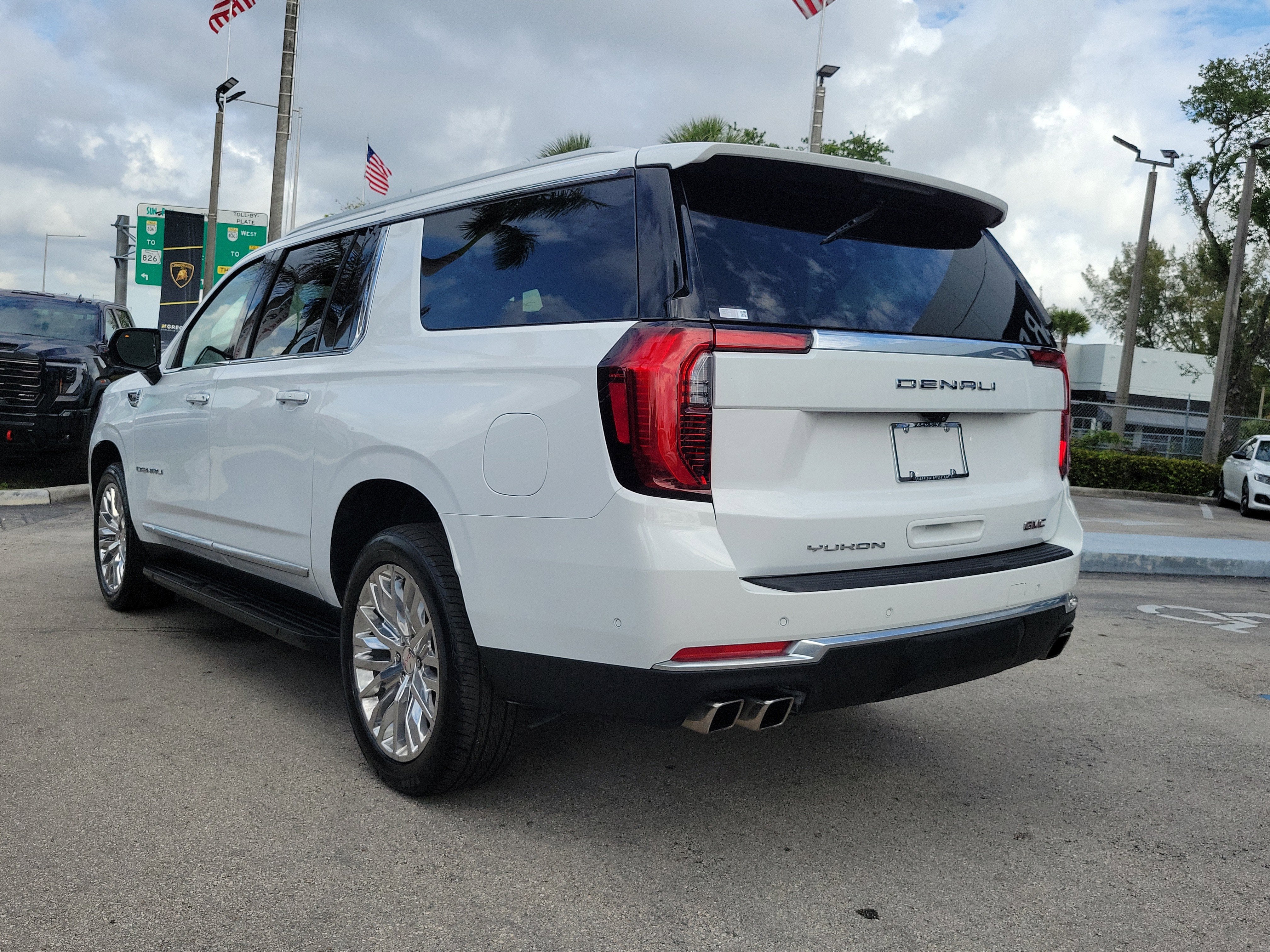 2025 GMC Yukon XL Denali