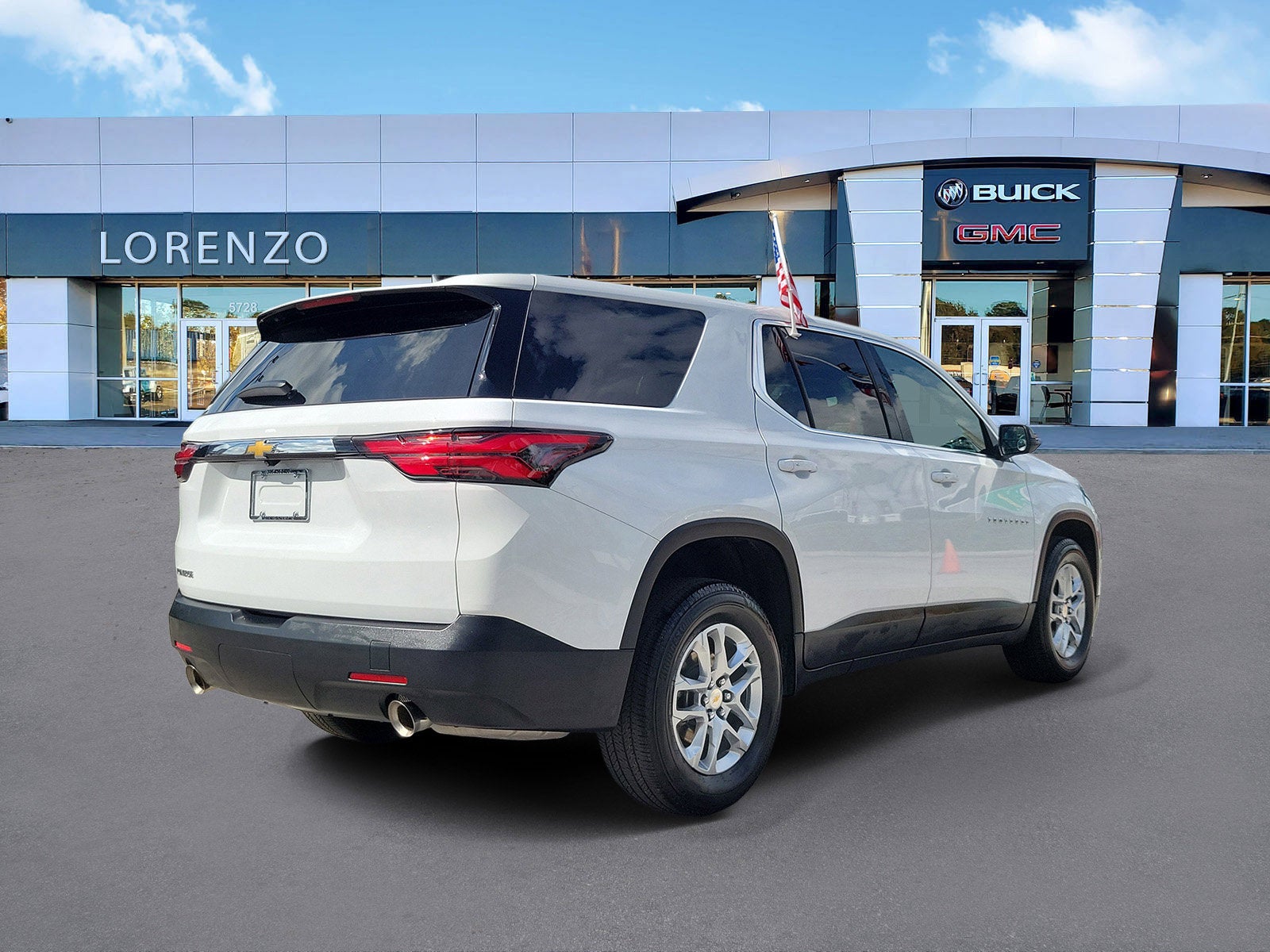 2023 Chevrolet Traverse LS