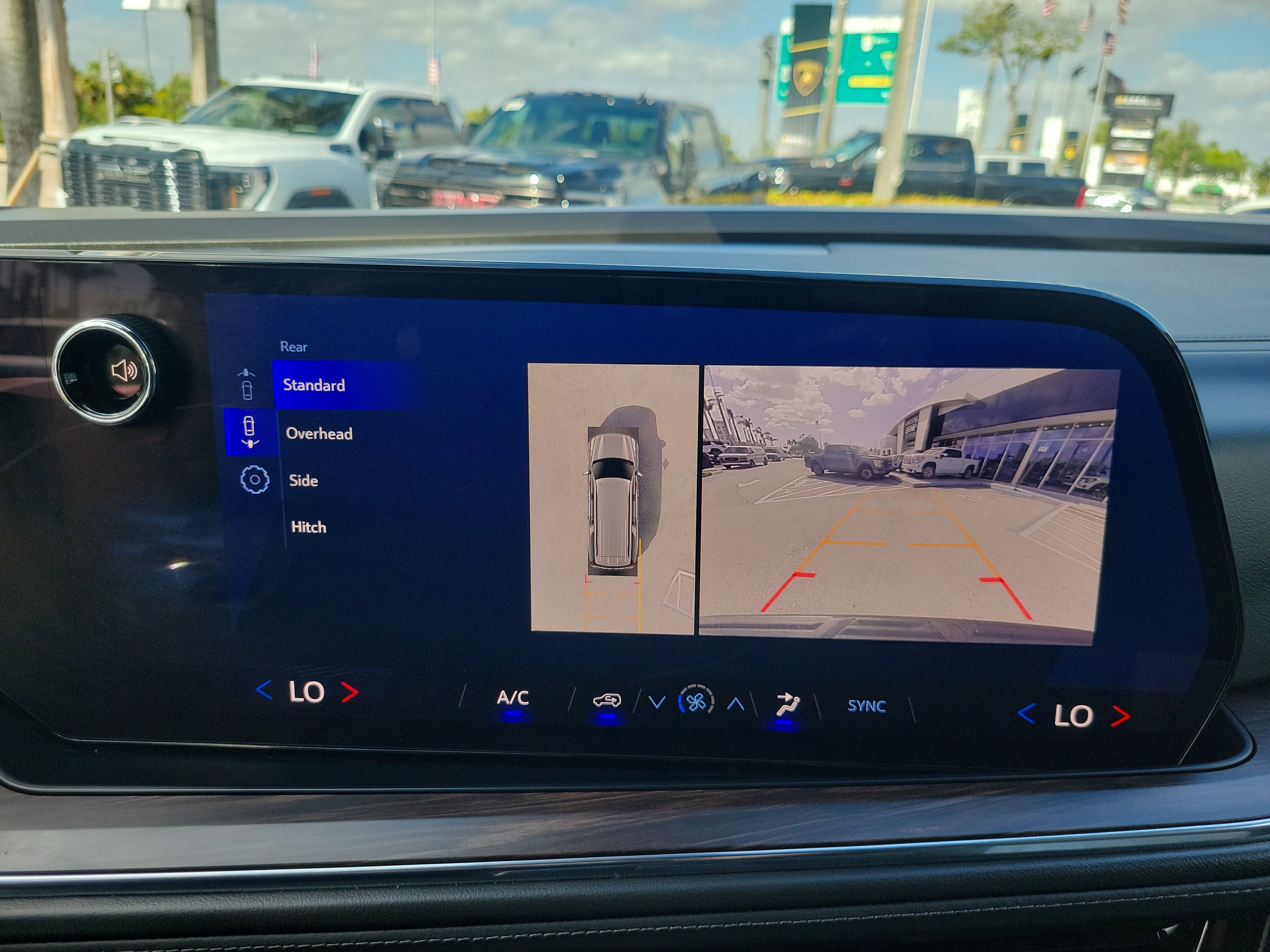 2025 Chevrolet Suburban LS