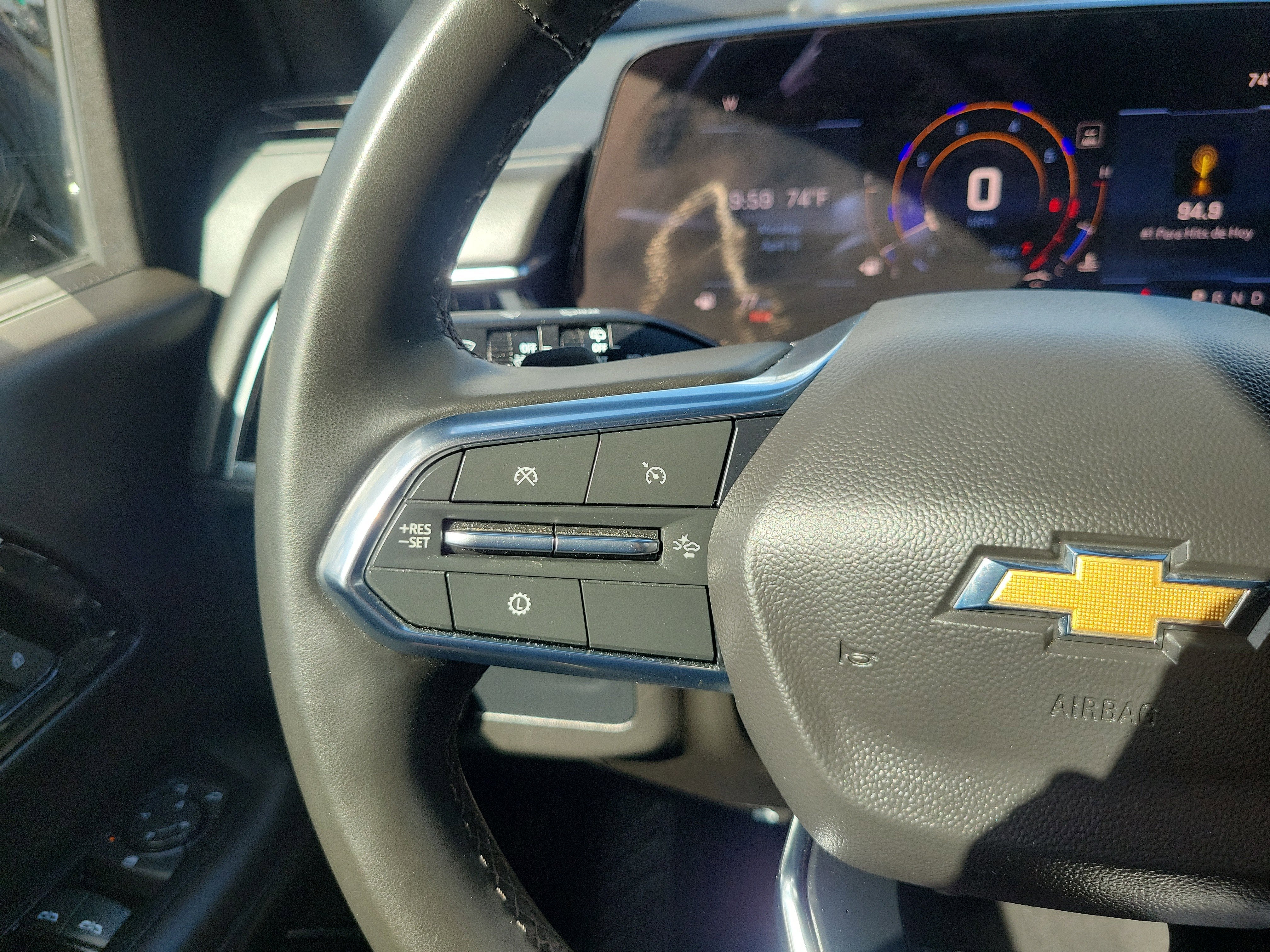 2025 Chevrolet Suburban LS