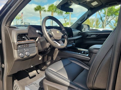 2025 Chevrolet Suburban LS