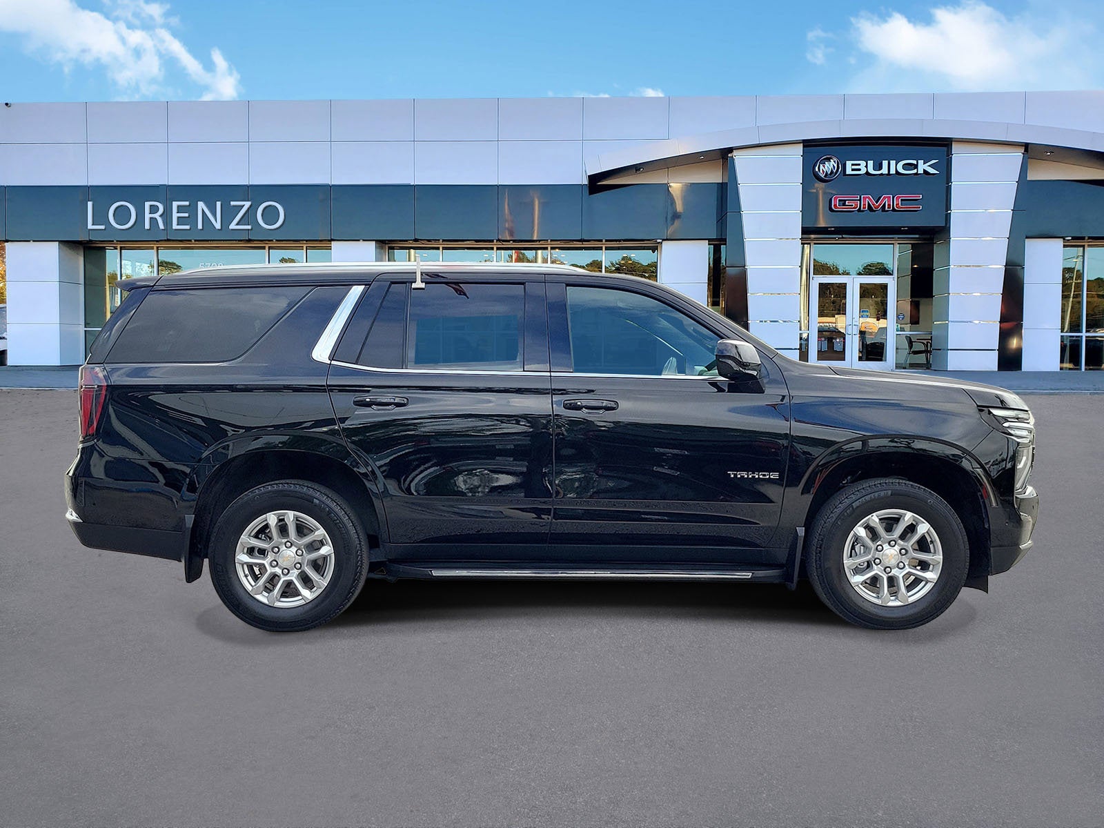 2025 Chevrolet Tahoe LS