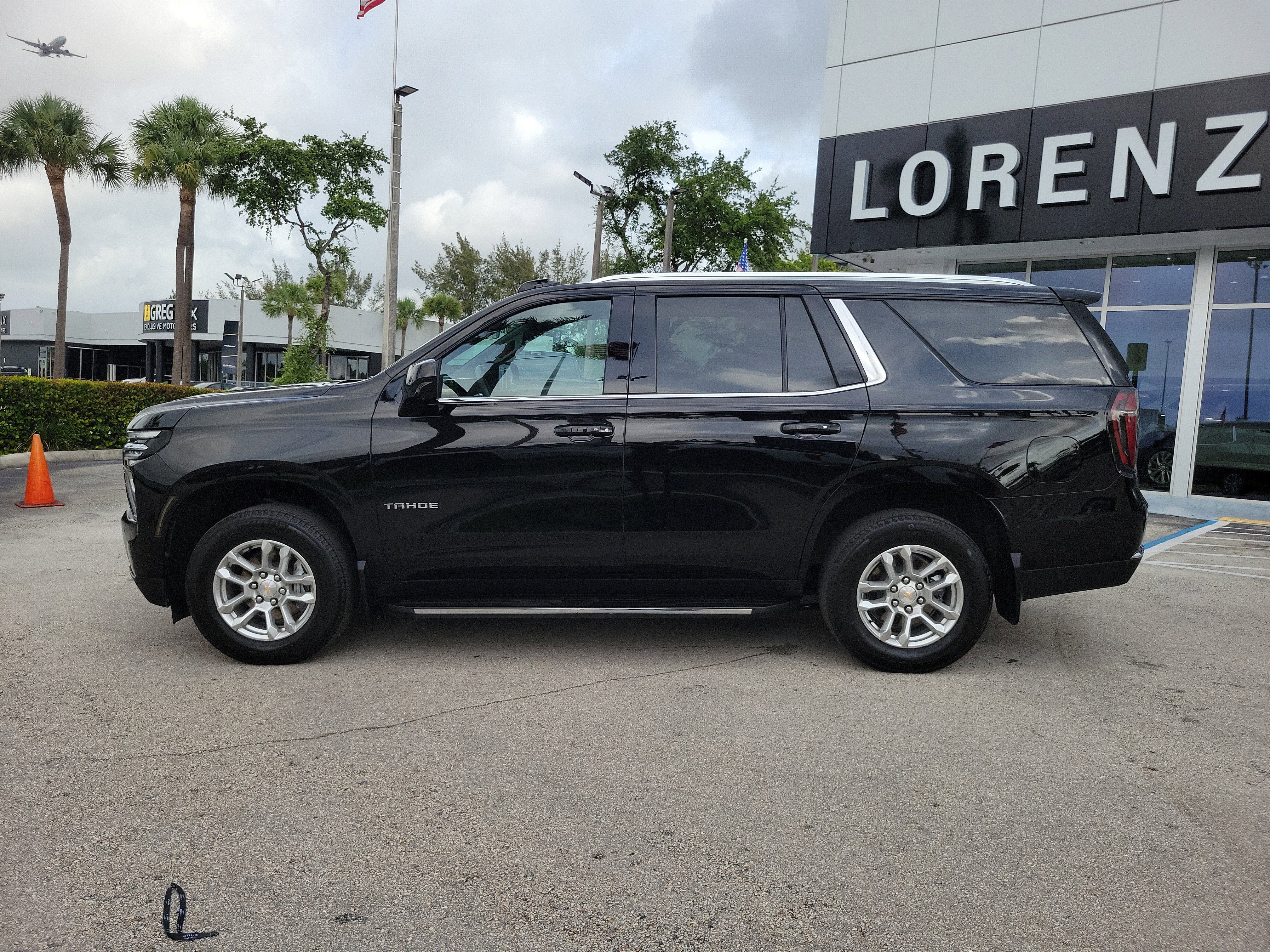 2025 Chevrolet Tahoe LS