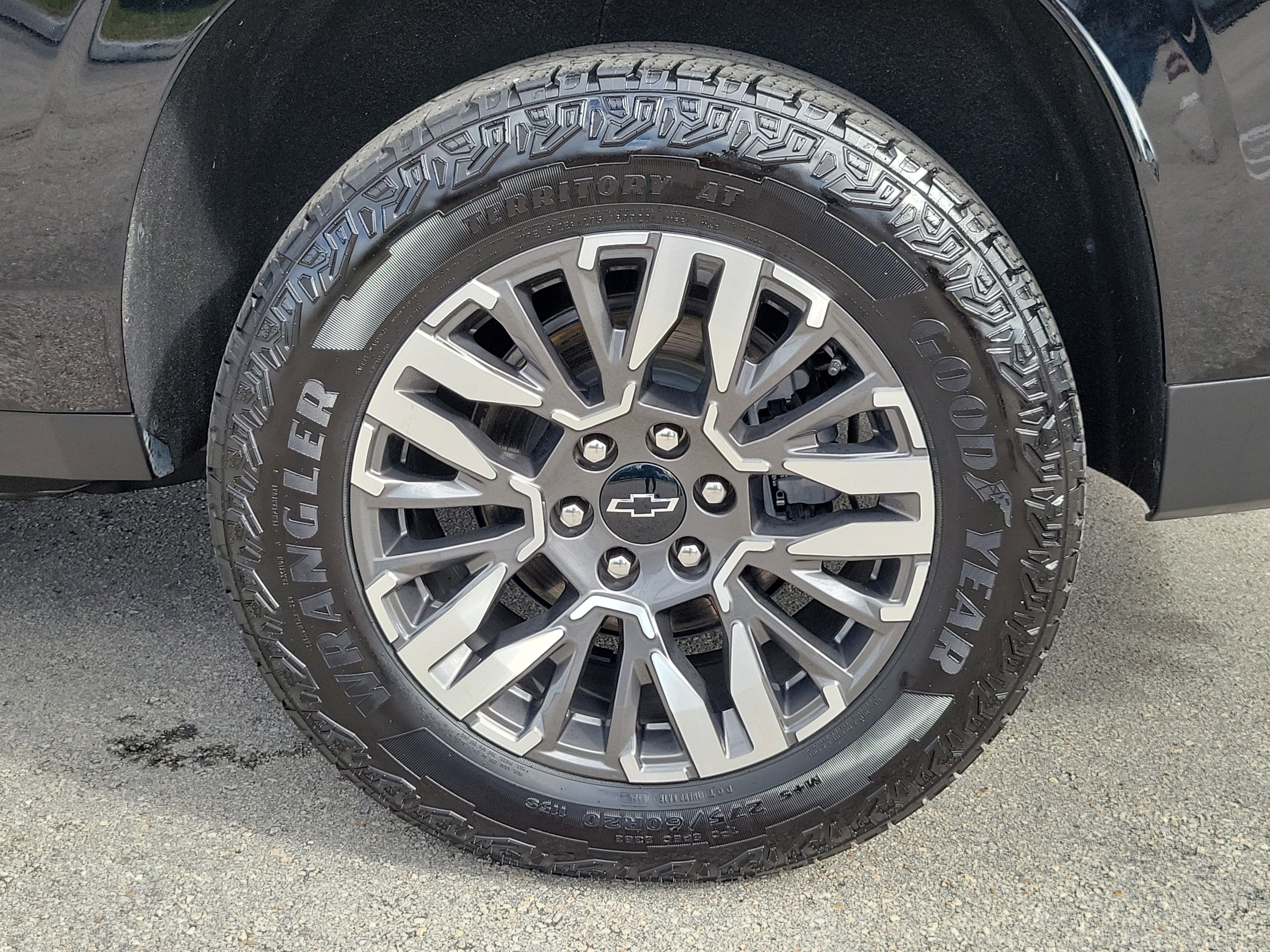 2025 Chevrolet Suburban Z71