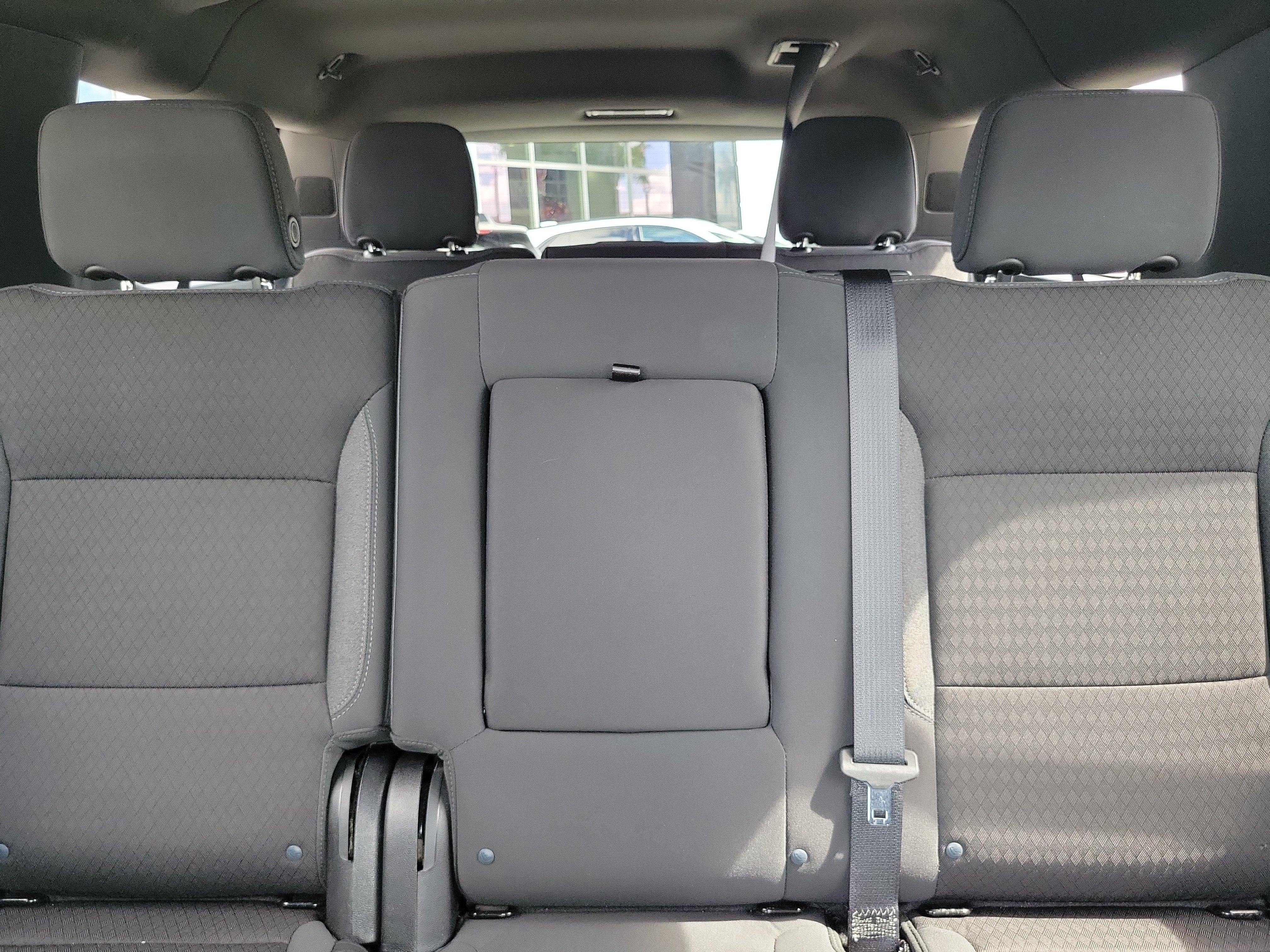 2024 Chevrolet Suburban LS