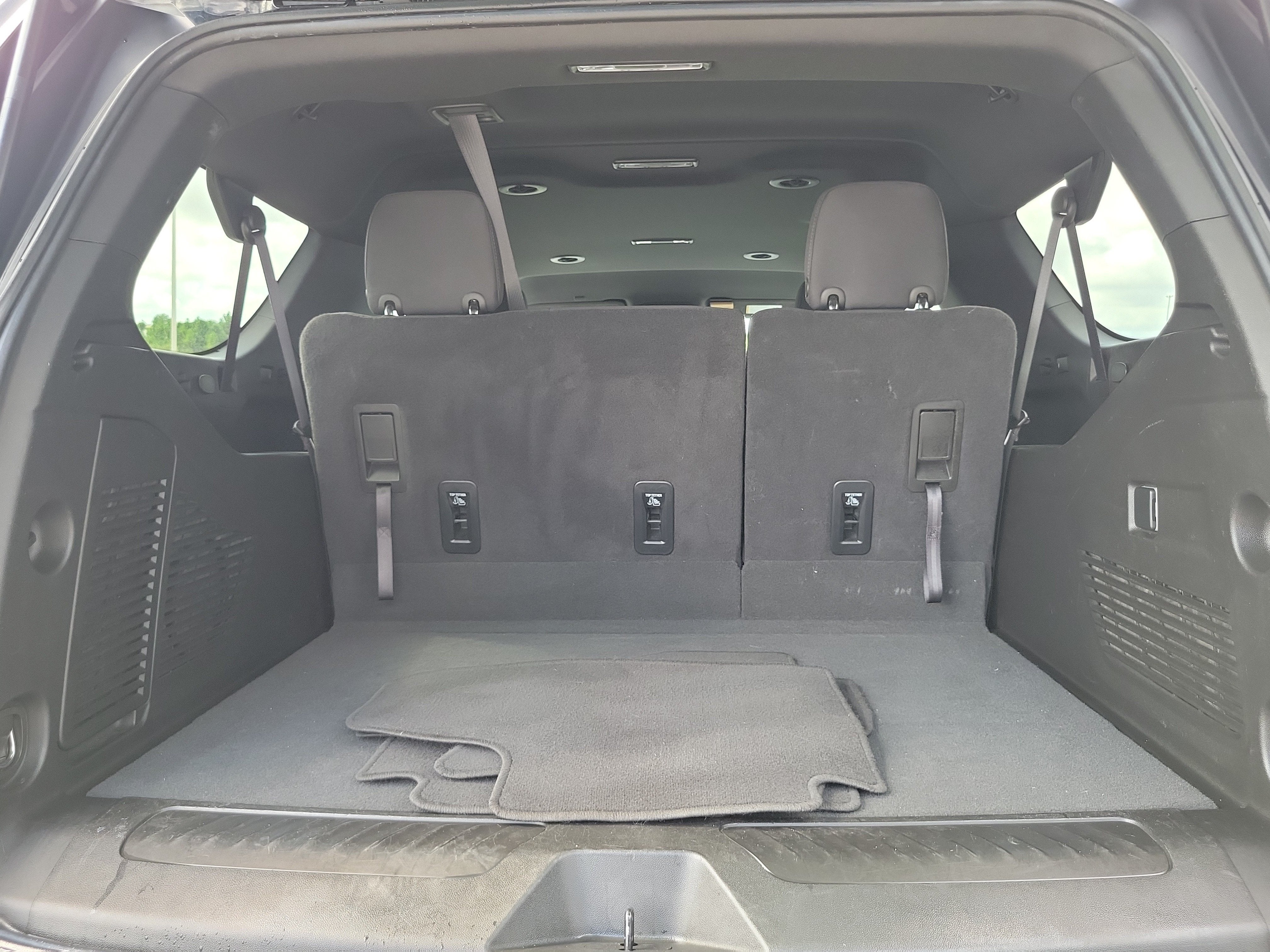 2024 Chevrolet Suburban LS