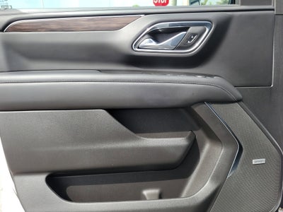 2023 Chevrolet Suburban LT