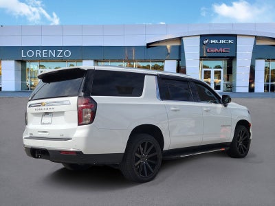 2023 Chevrolet Suburban LT